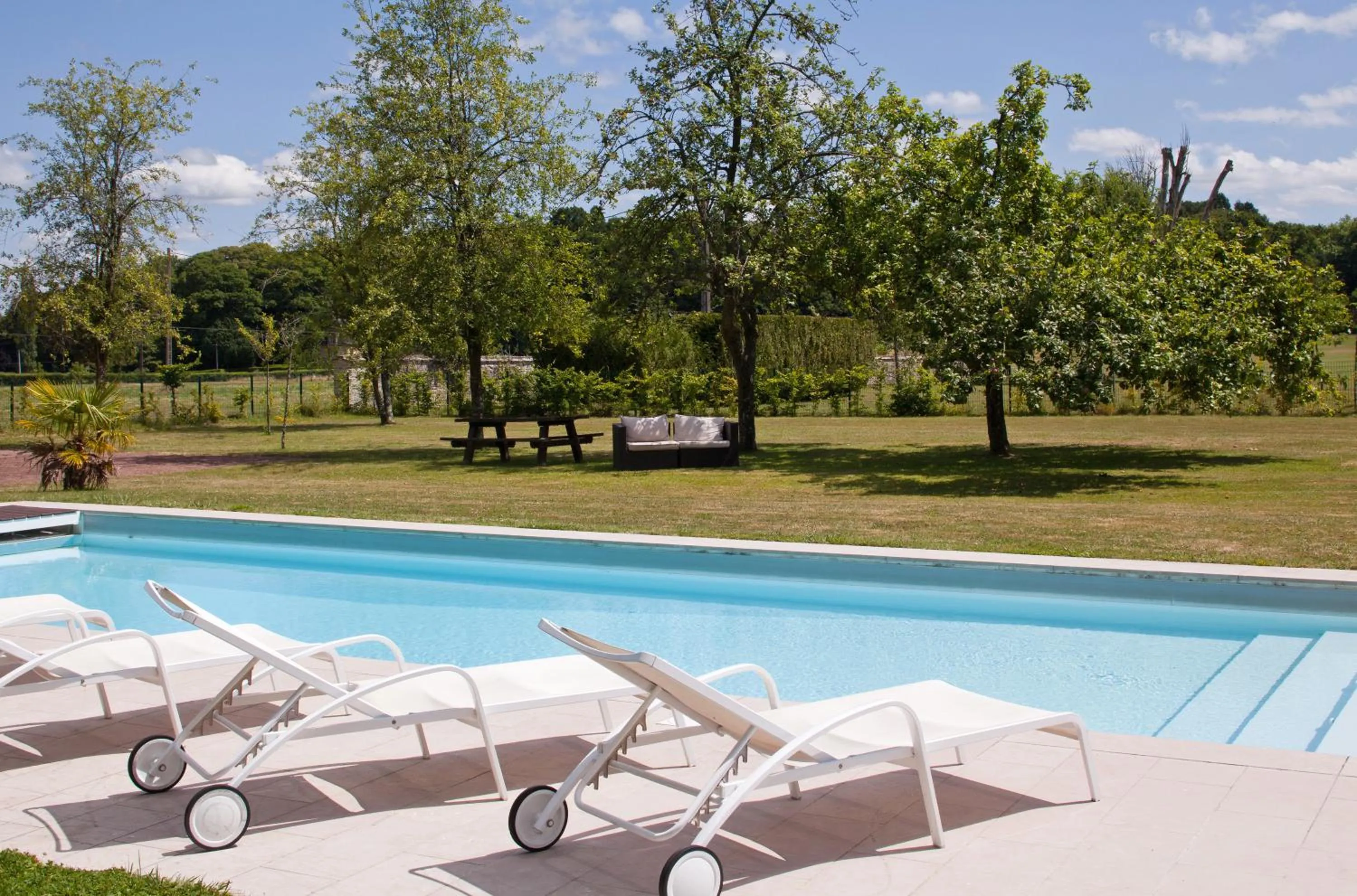 Natural landscape in Le Pavillon De Gouffern