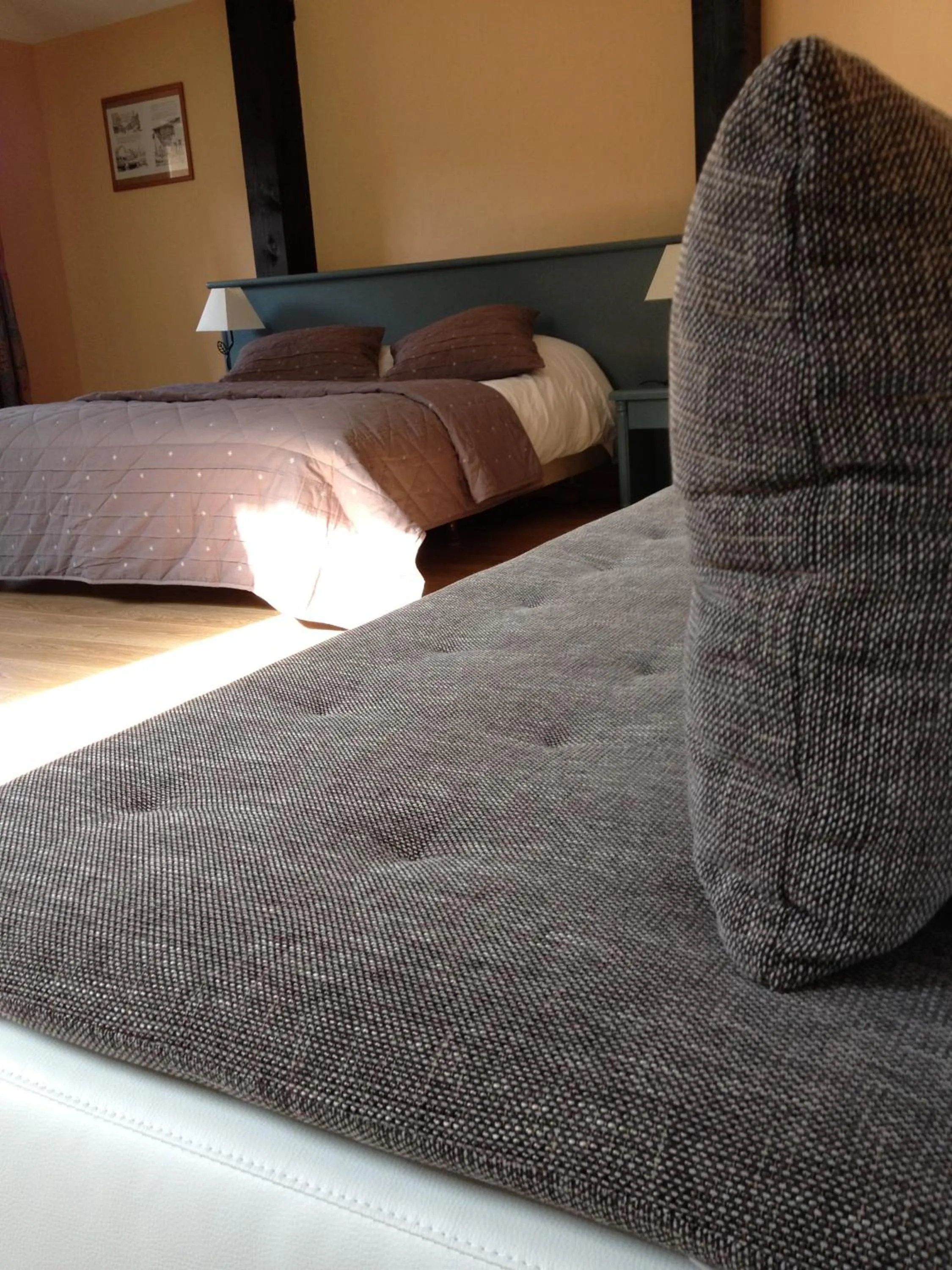 Bed in Hôtel Du Théâtre Centre Historique - Parking Souterrain Public Gratuit