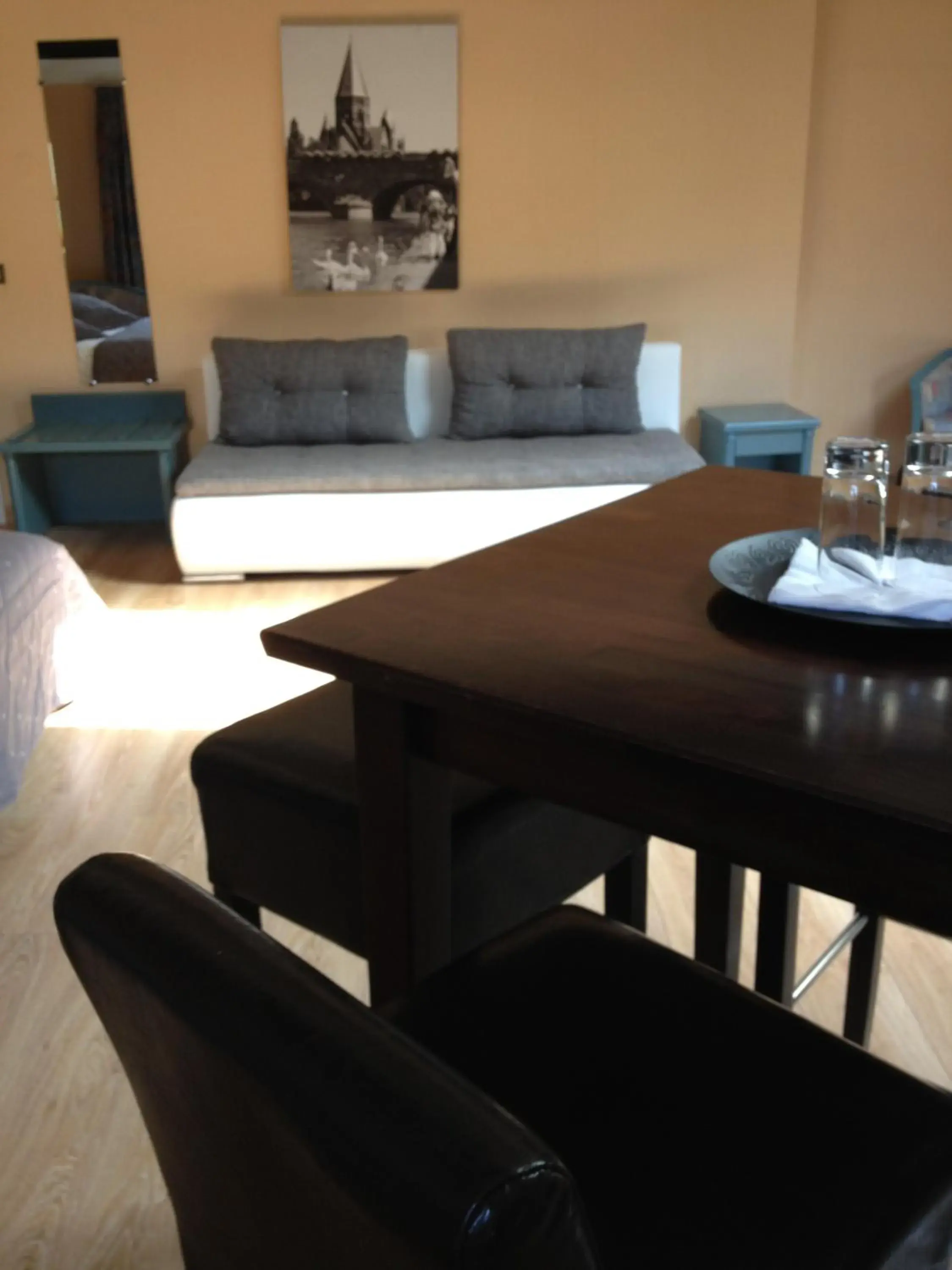 Seating area in Hôtel Du Théâtre Centre Historique - Parking Souterrain Public Gratuit Seating area in Hôtel Du Théâtre Centre Historique - Parking Souterrain Public Gratuit