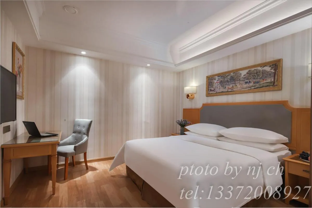 Bed in Vienna 3 good hotel (Anhui Ningguo store)