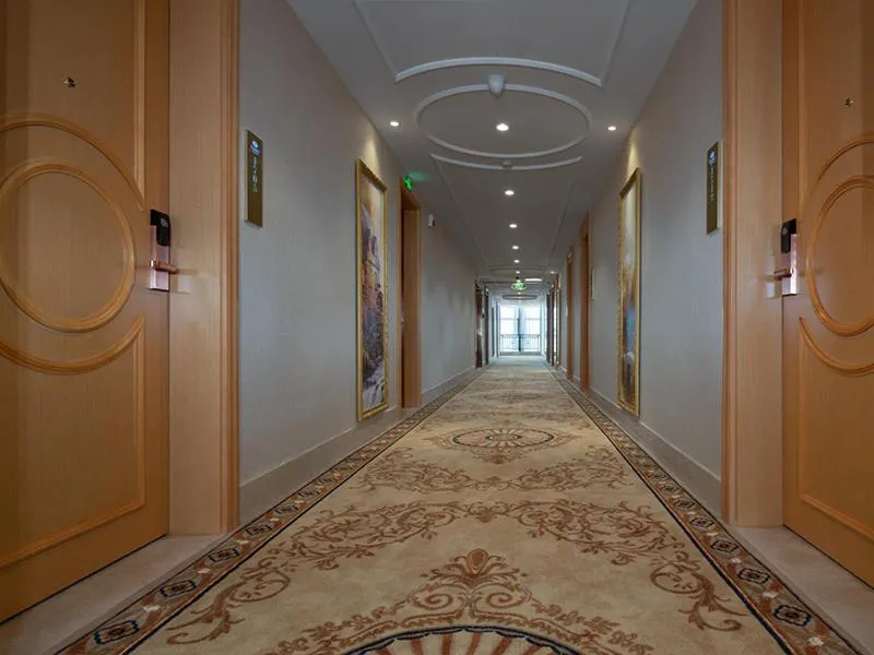 Vienna Hotel(Jiujiang Xiushui Bus Station)