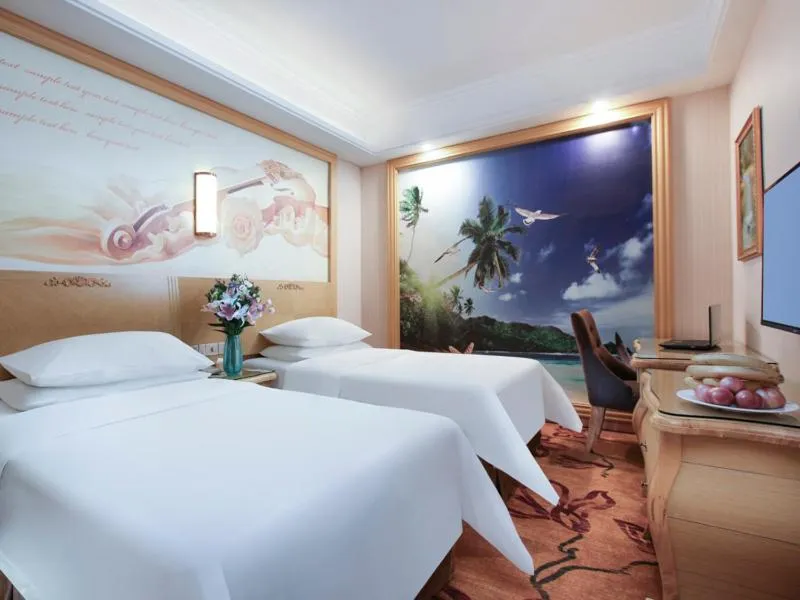 Bed in Vienna 3 Best Hotel(Jiangsu Xinyi Beijing Road Store)