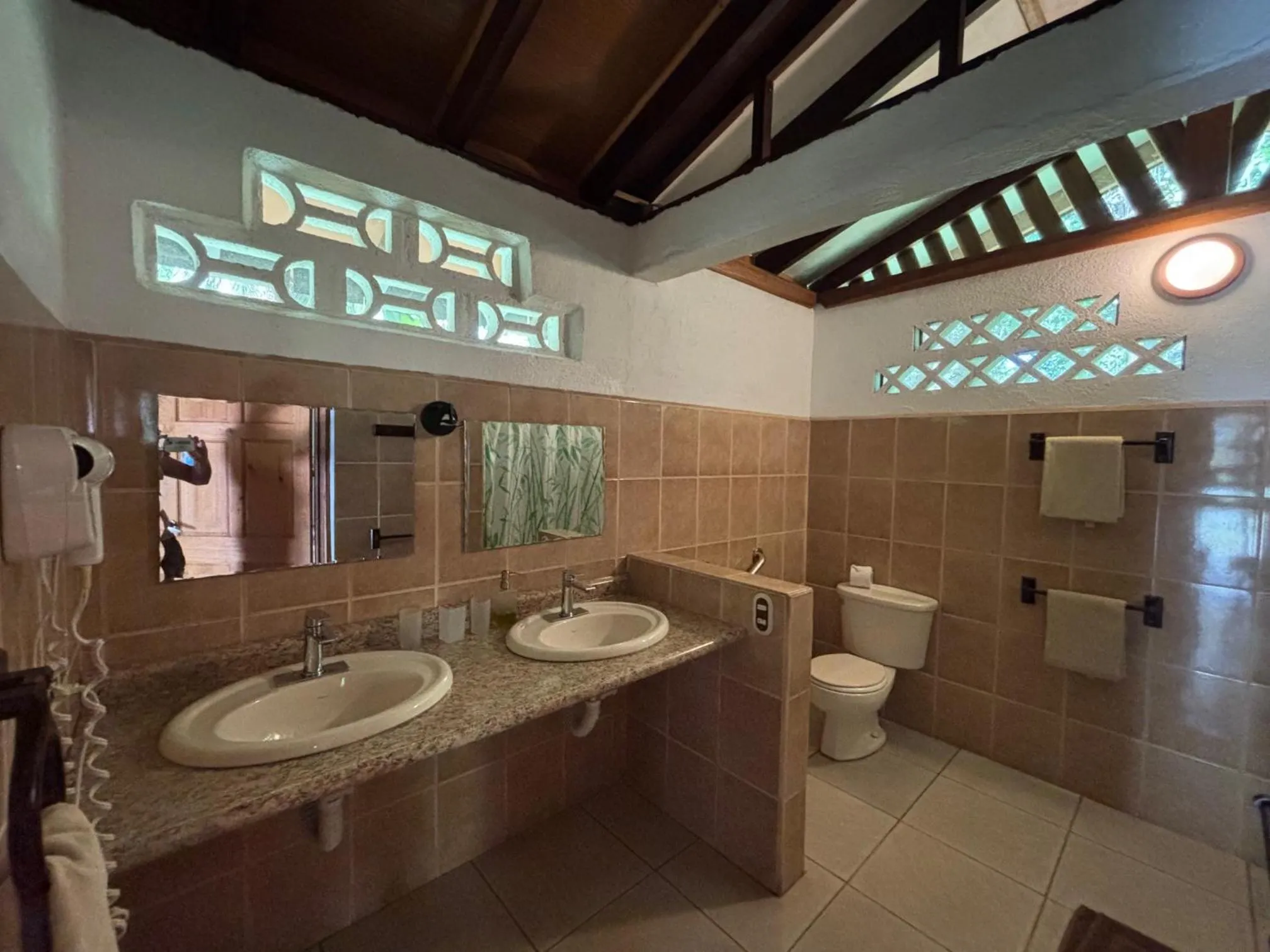 Hotel Suizo Loco Lodge & Resort
