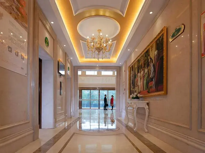 Vienna International Hotel(Chenzhou Wuling Square Shop) Vienna International Hotel(Chenzhou Wuling Square Shop)