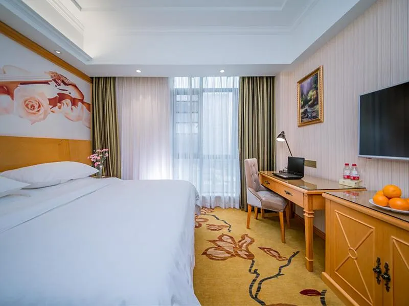 Bed in Vienna Hotel Whhan xingye road stone bridge subway station store