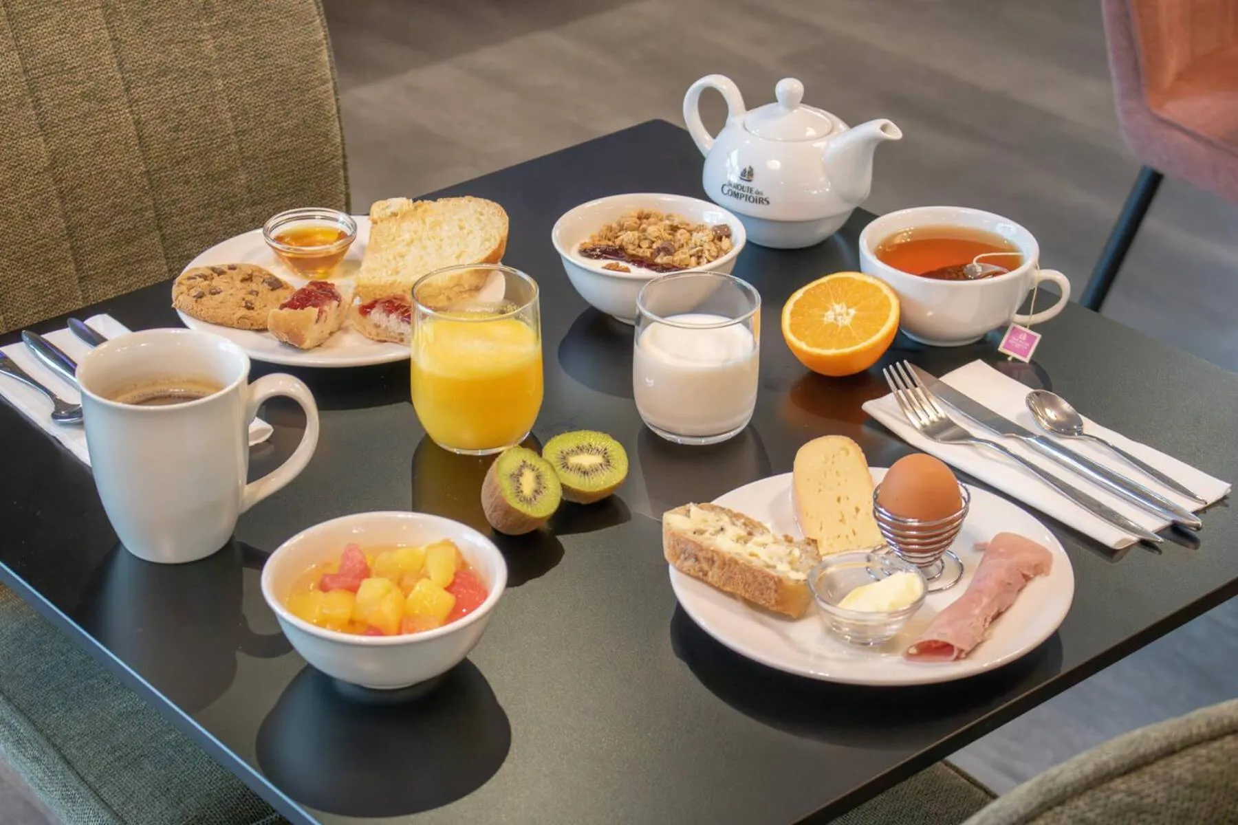 Breakfast in Brit Hotel Bressuire