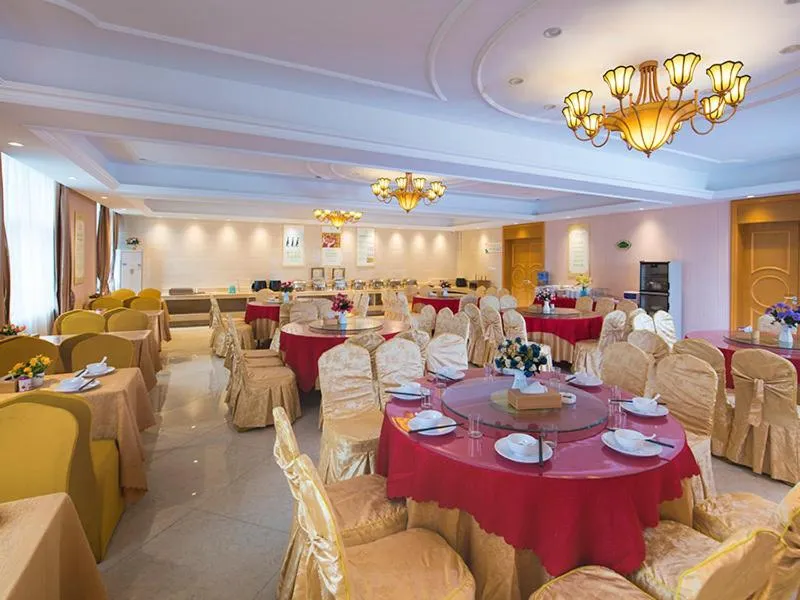 Vienna Hotel (Tianyang Old City High Speed Railway Station)