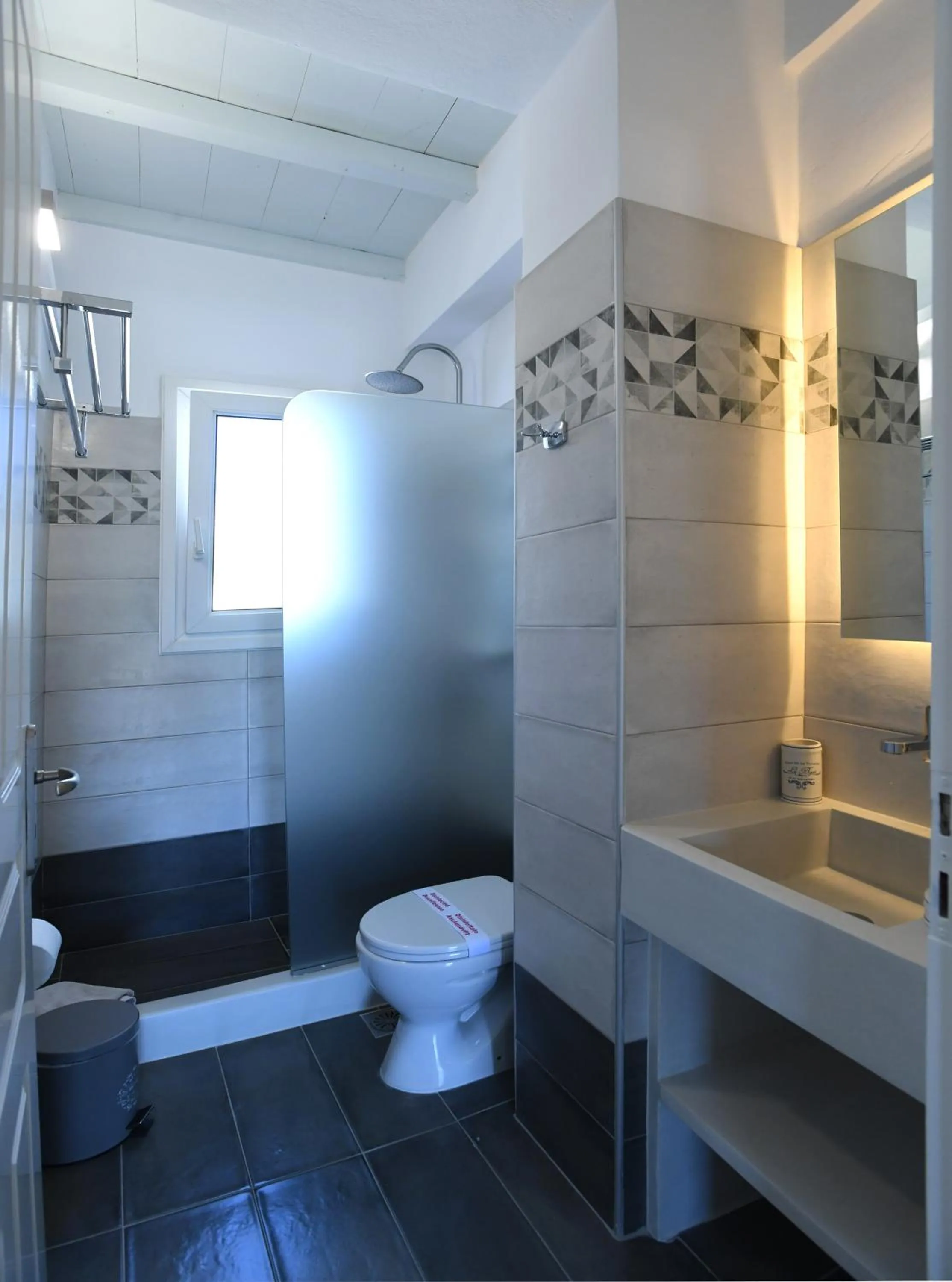 Nostos Beachfront Apartments & Studios