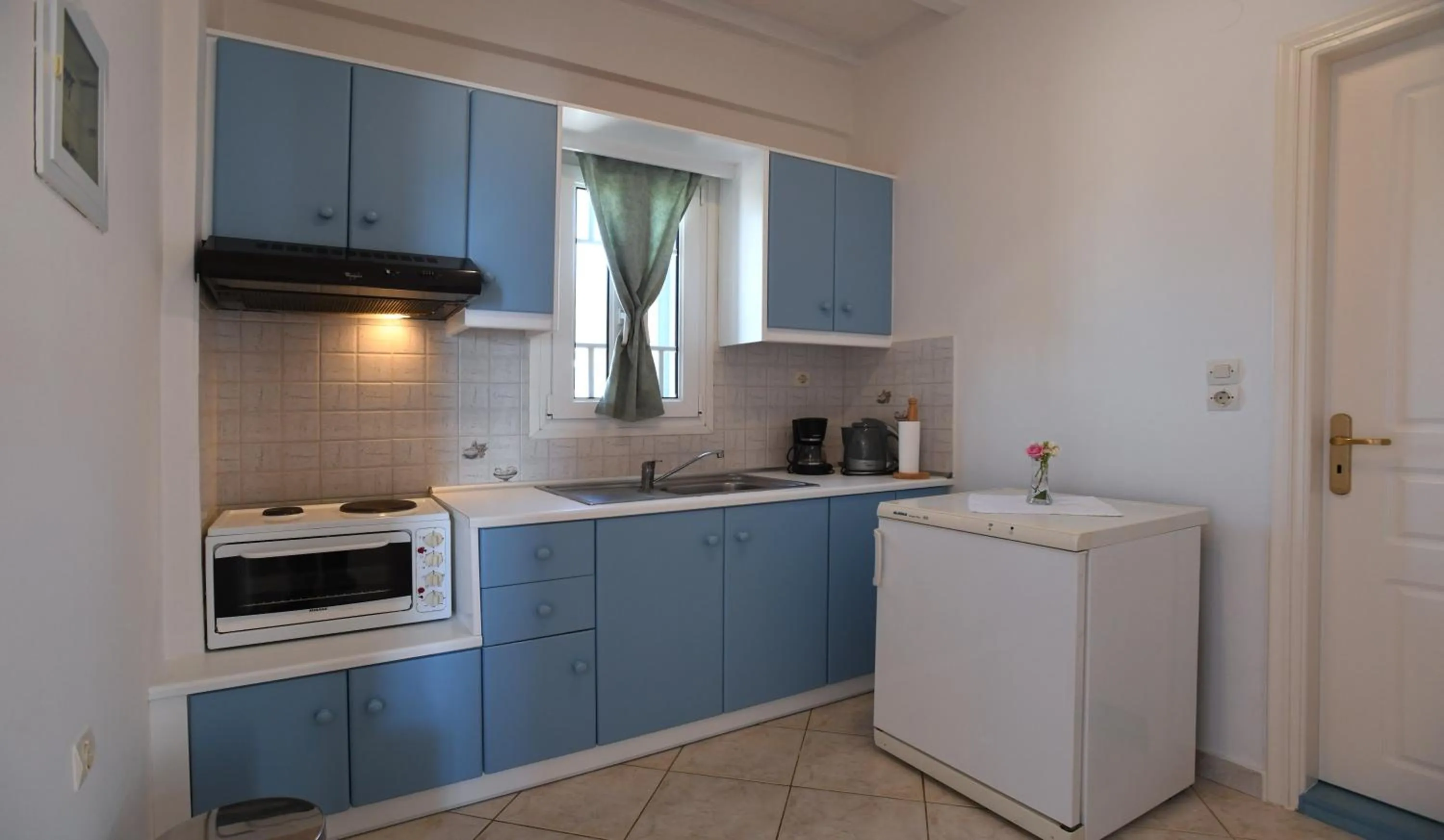Nostos Beachfront Apartments & Studios