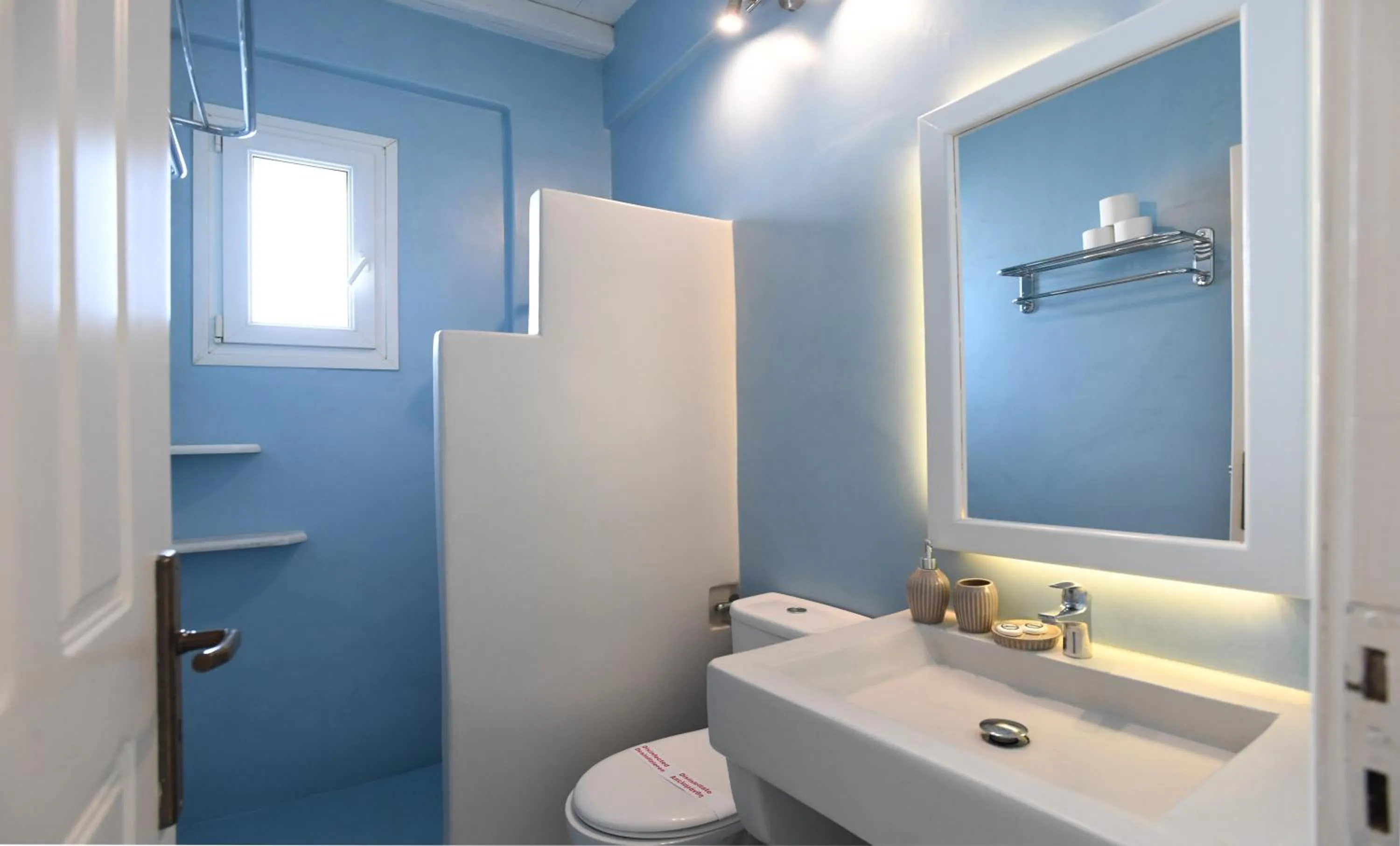 Nostos Beachfront Apartments & Studios