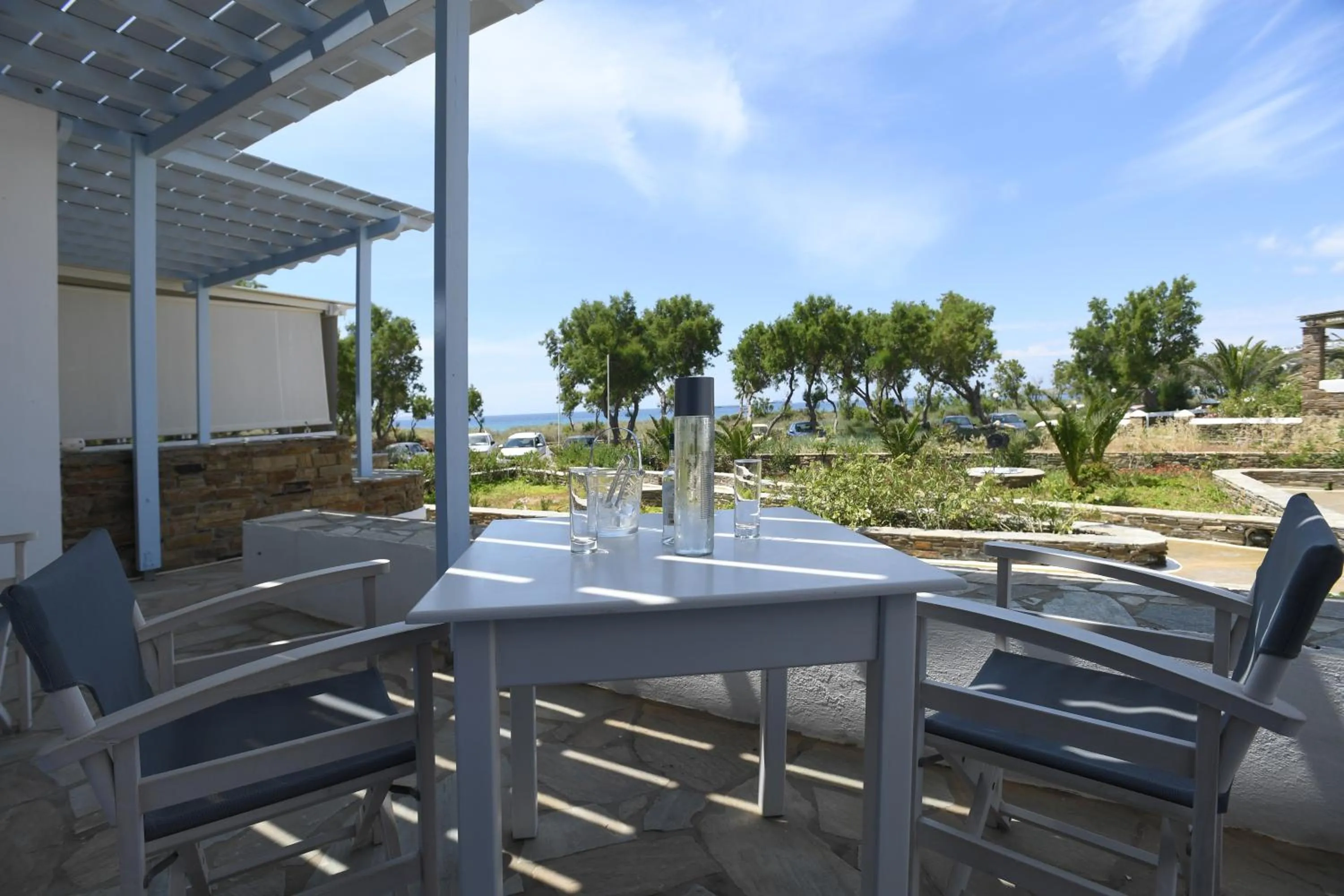 Nostos Beachfront Apartments & Studios