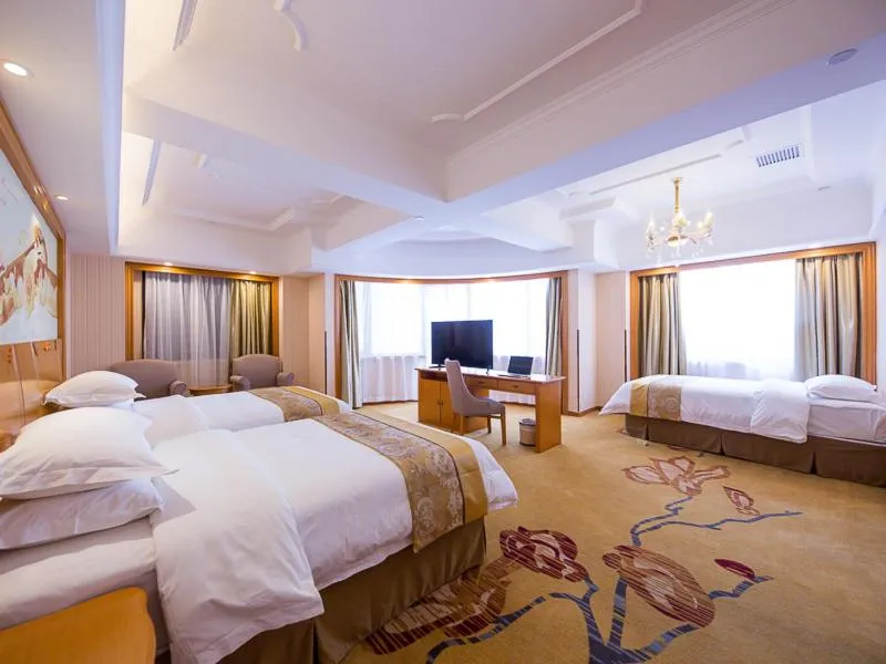 Bed in Vienna international hotel shanghai pudong airport south store