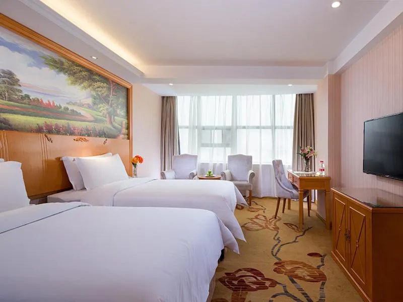 Bed in Vienna Hotel(Changshu Sitir Store)