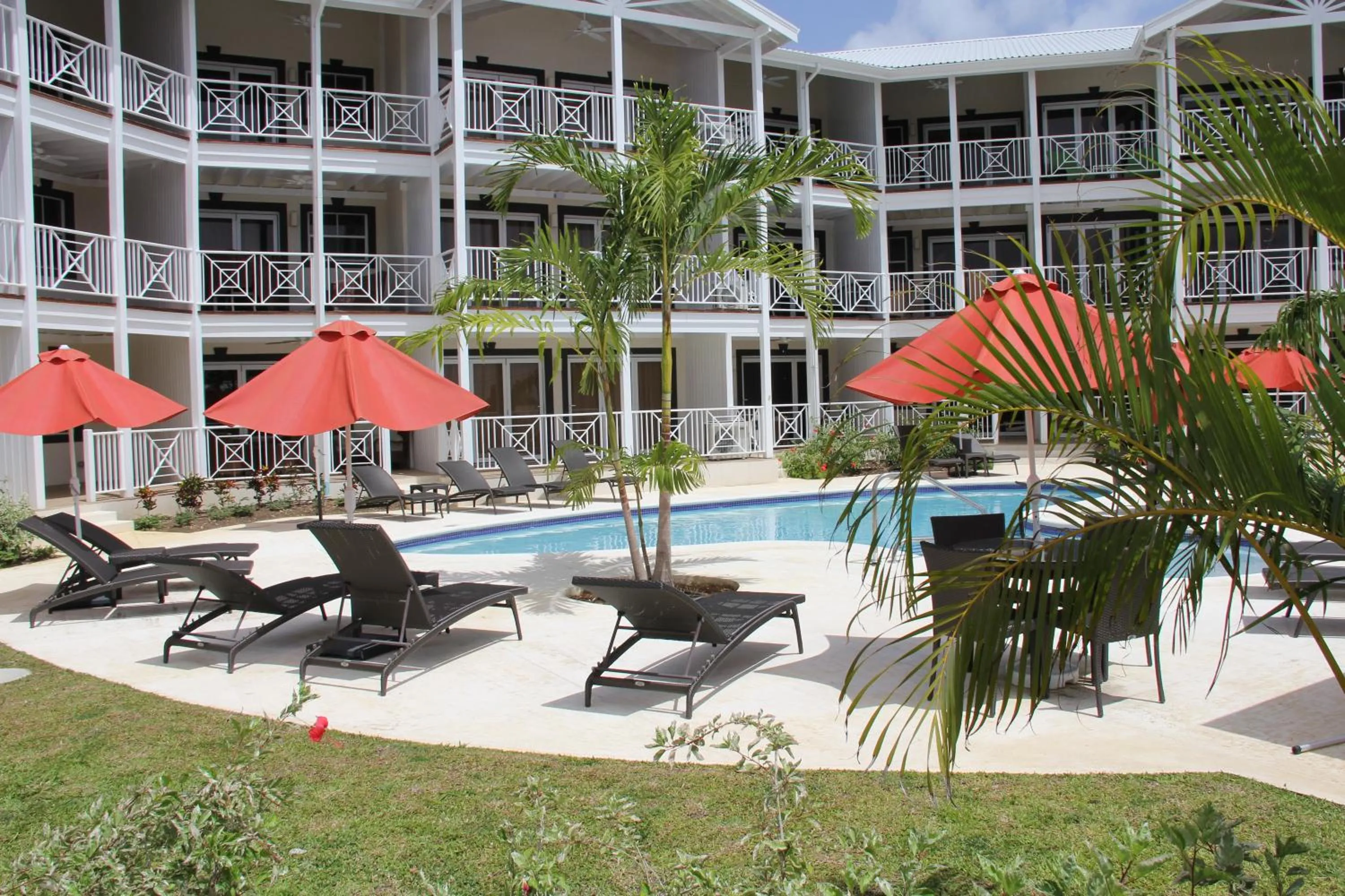 Swimming pool in Lantana Resort Barbados