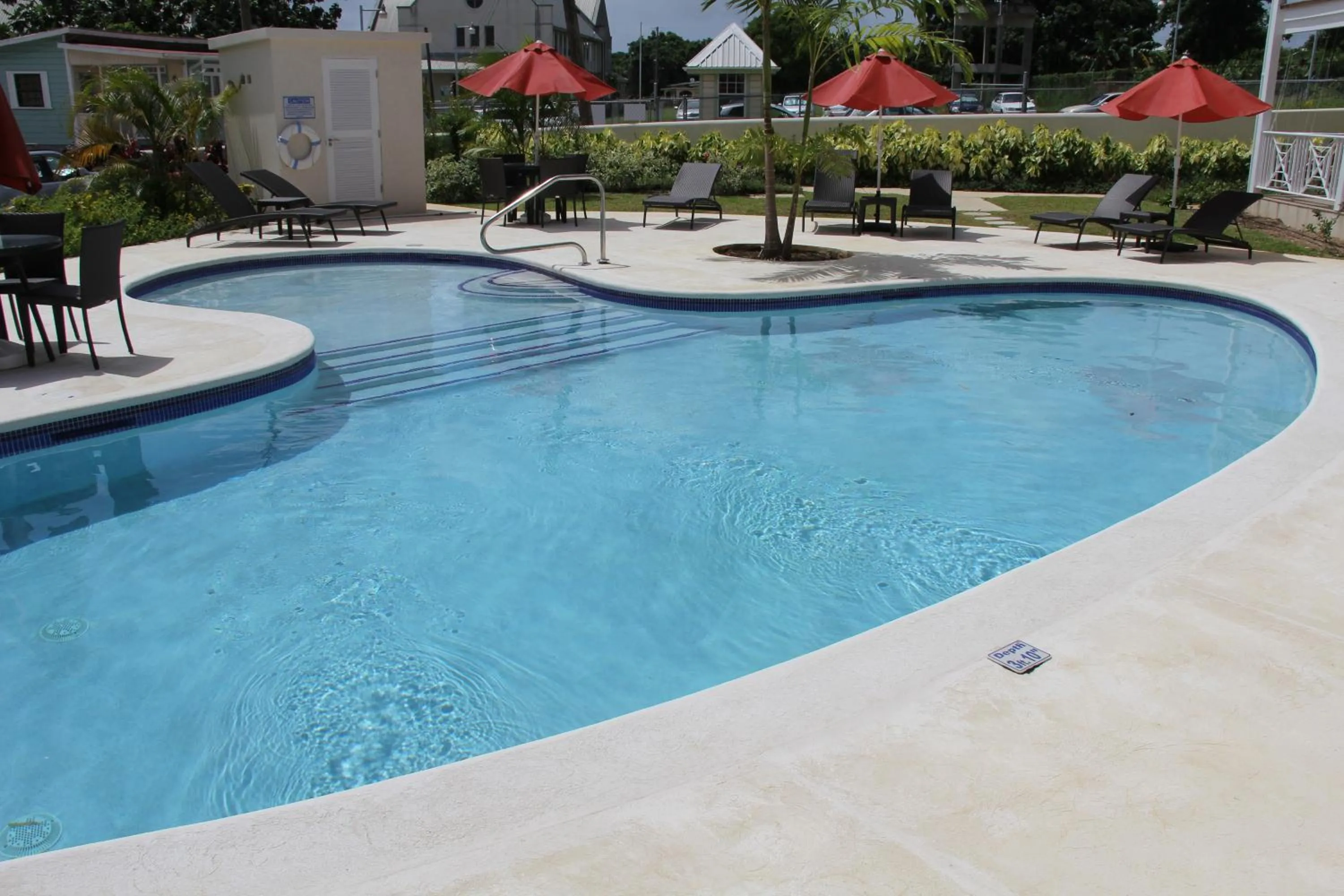 Swimming pool in Lantana Resort Barbados
