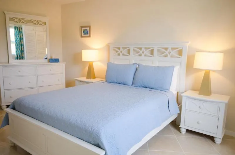 Bedroom, Bed in Lantana Resort Barbados
