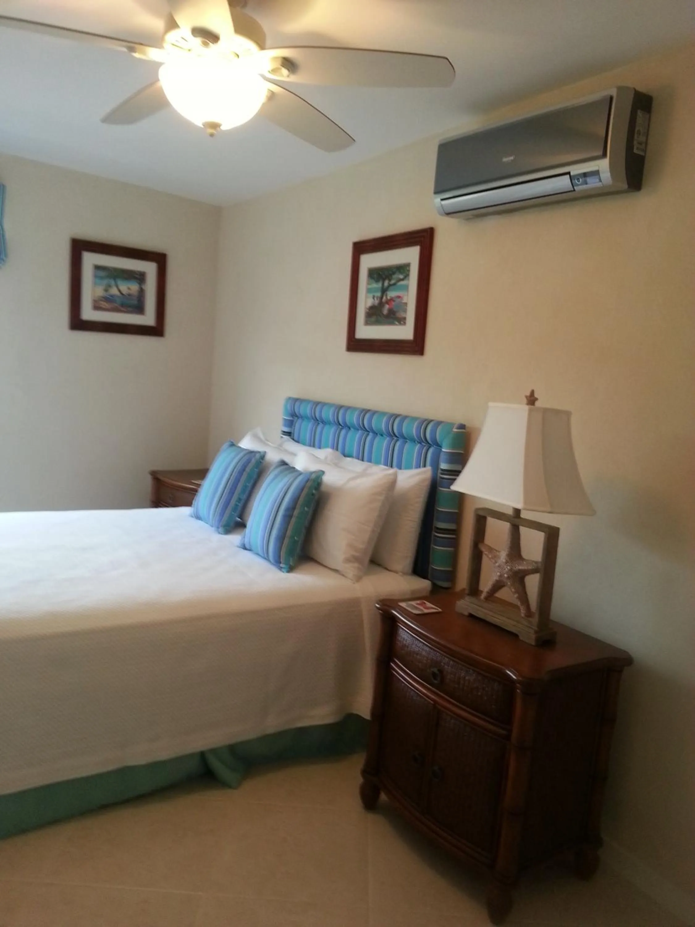 Bedroom, Bed in Lantana Resort Barbados