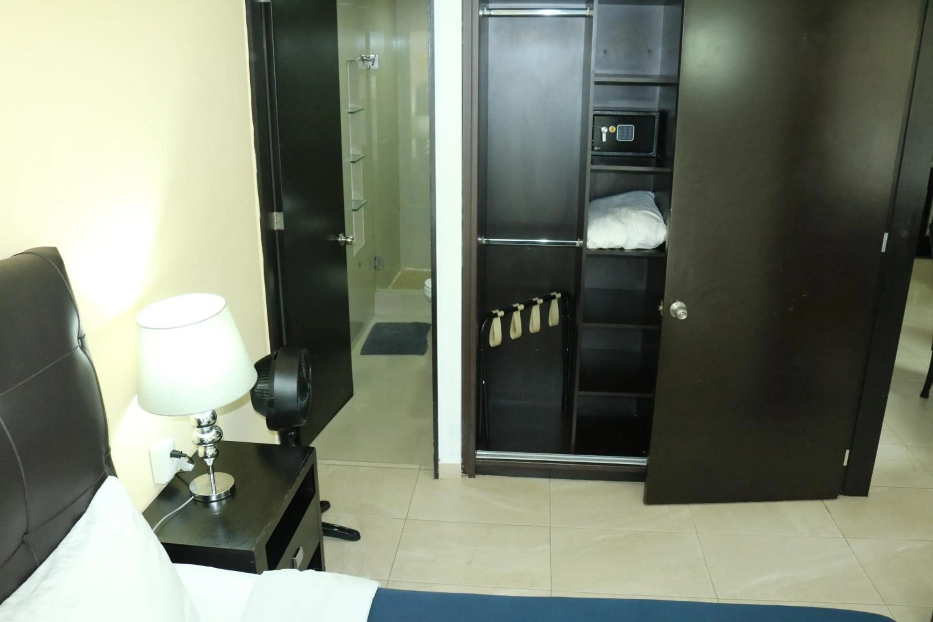 Bedroom in Puerta Alameda Suites México