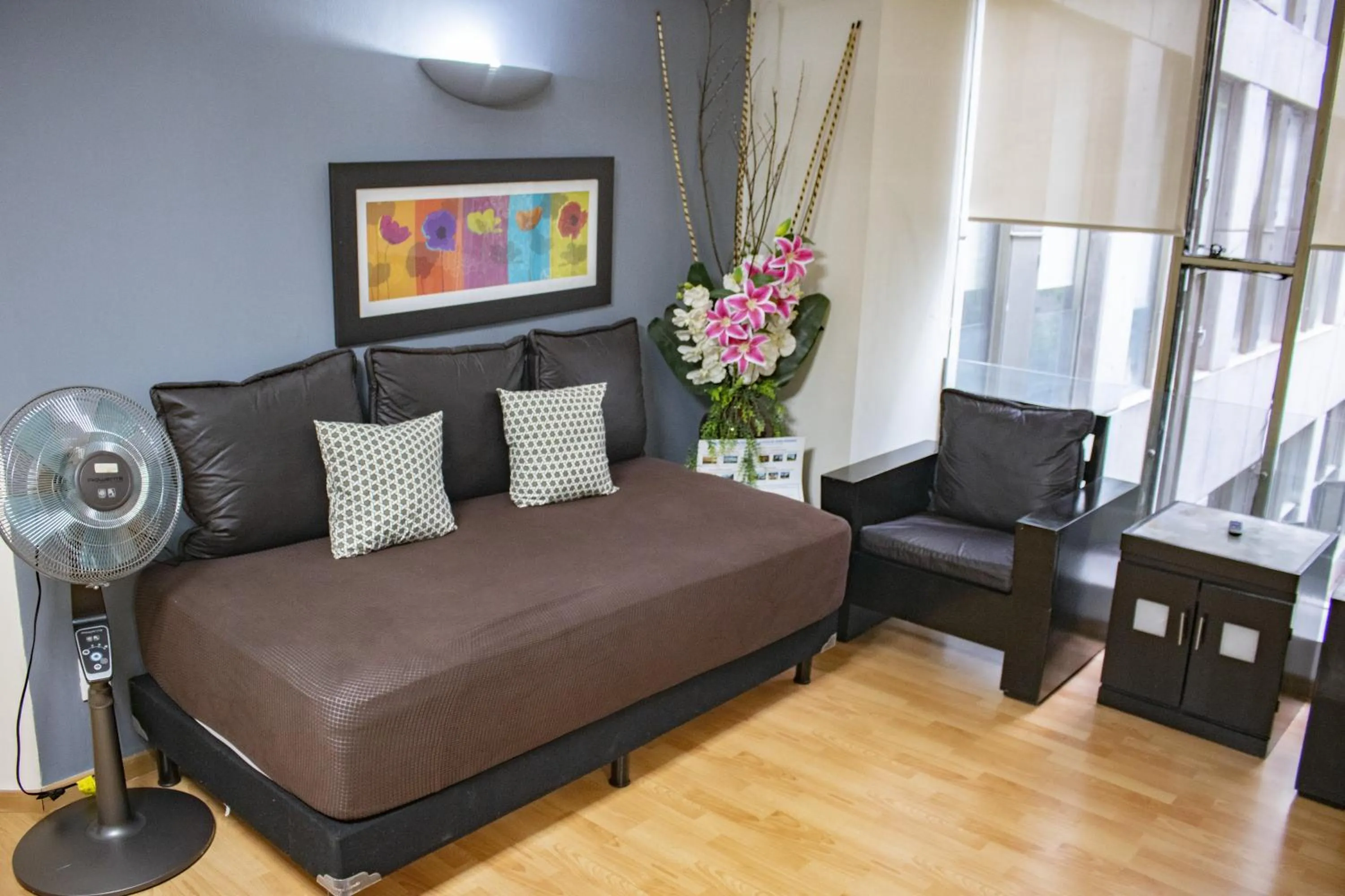 Bed in Puerta Alameda Suites México