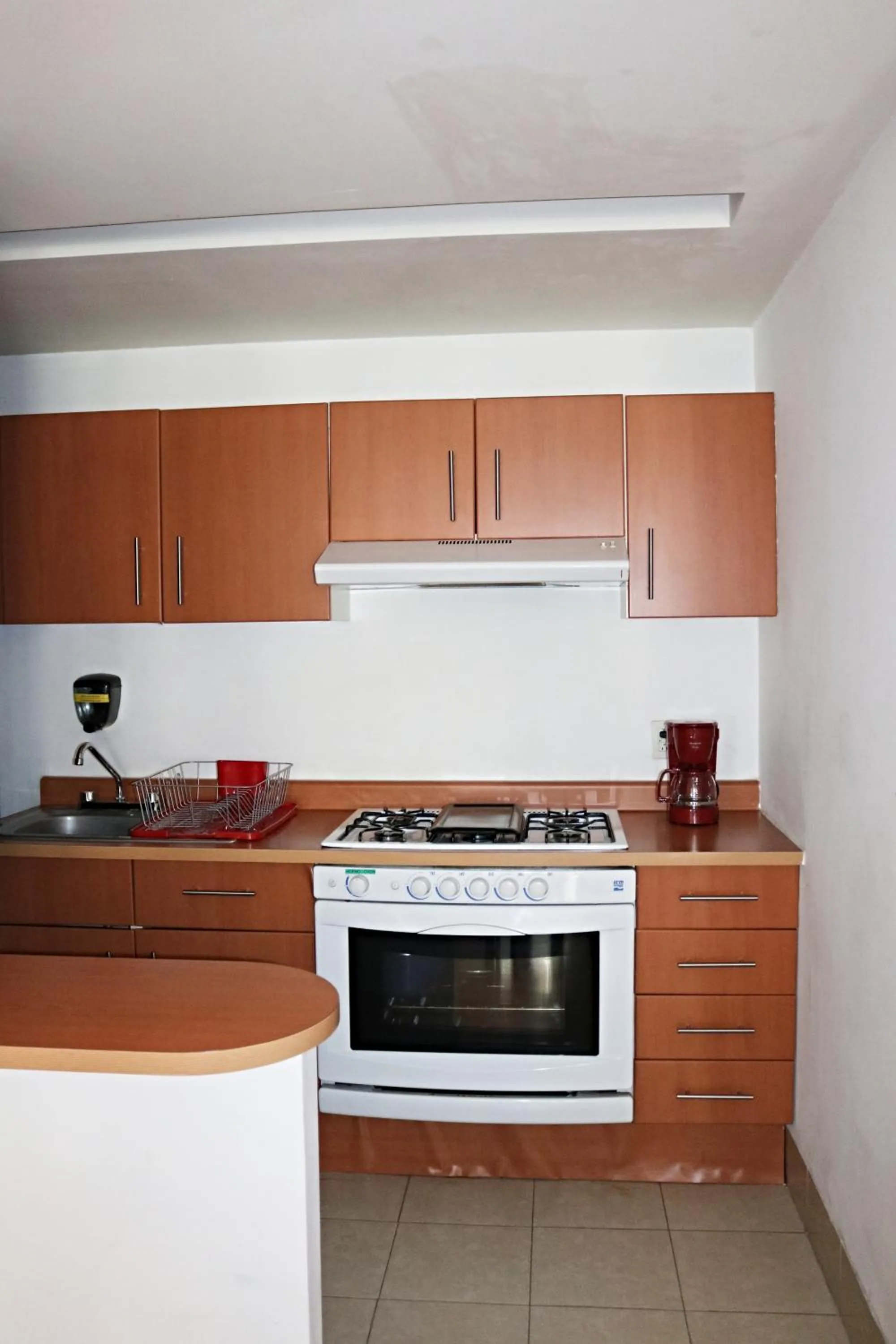 Kitchen or kitchenette in Puerta Alameda Suites México