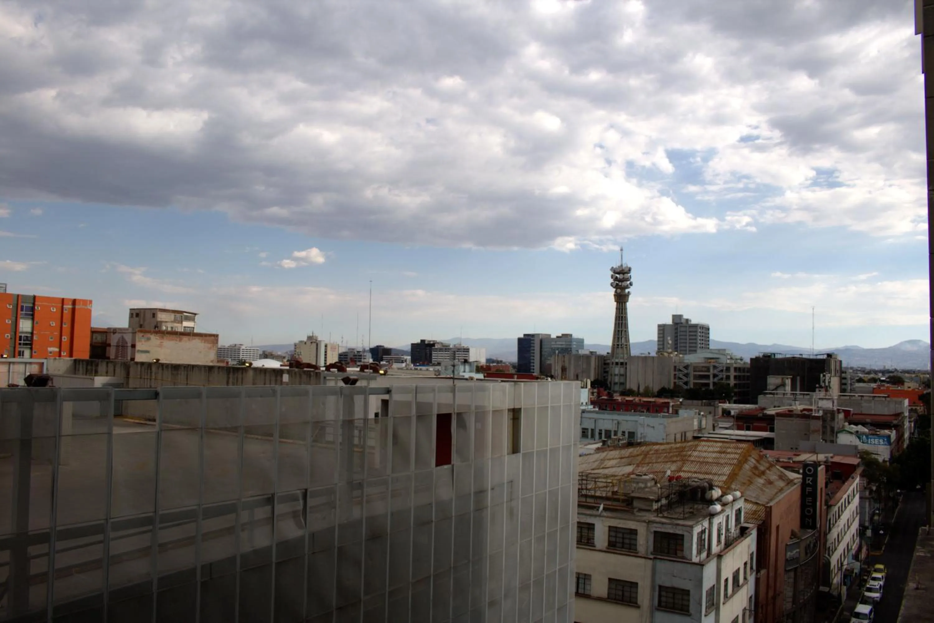 City view in Puerta Alameda Suites México
