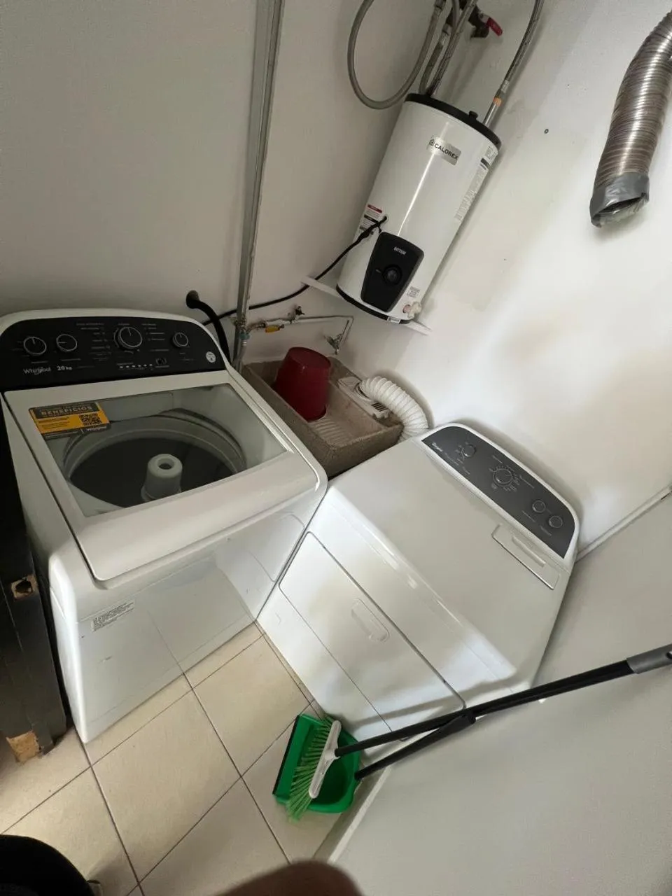 washing machine in Puerta Alameda Suites México