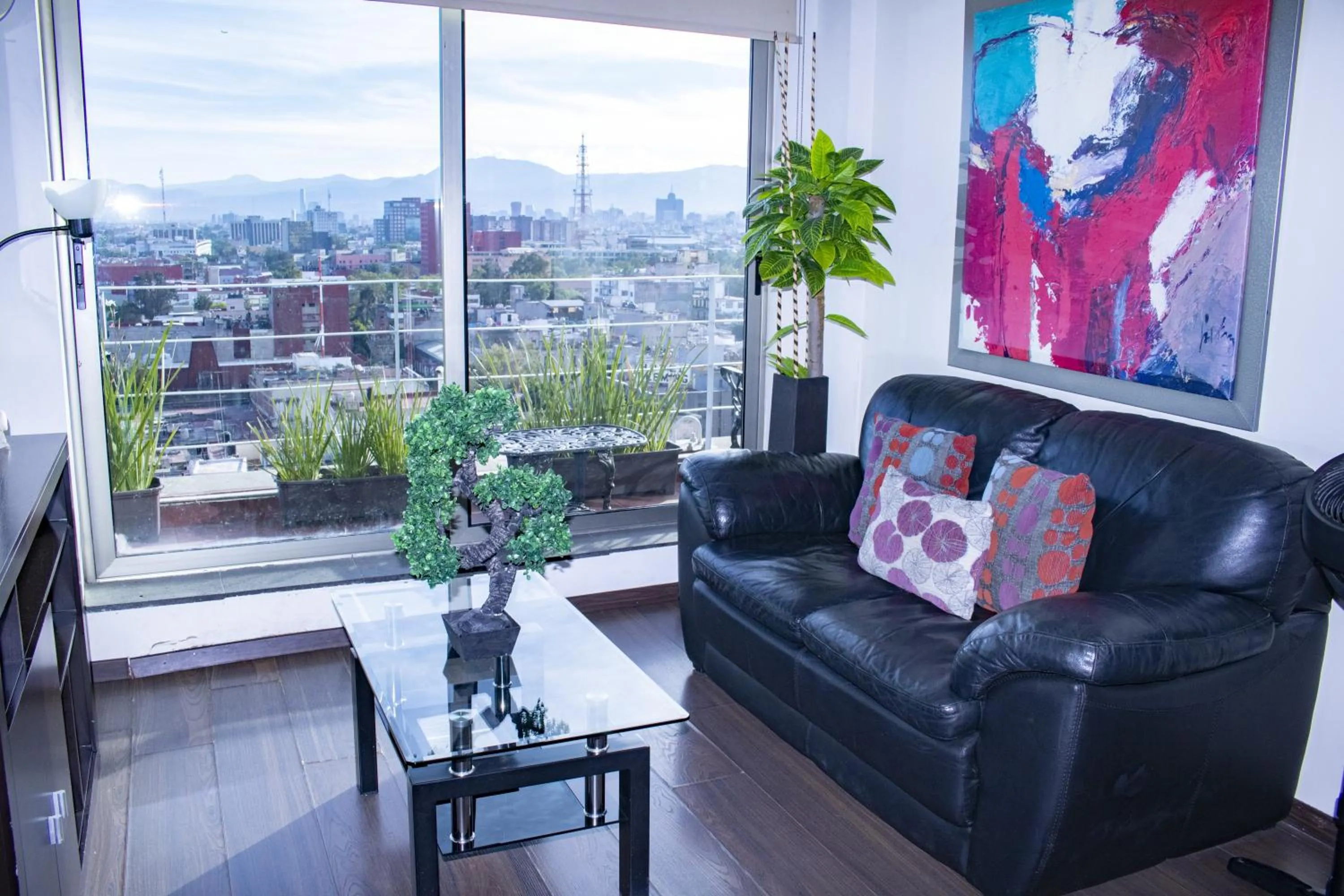 Living room in Puerta Alameda Suites México