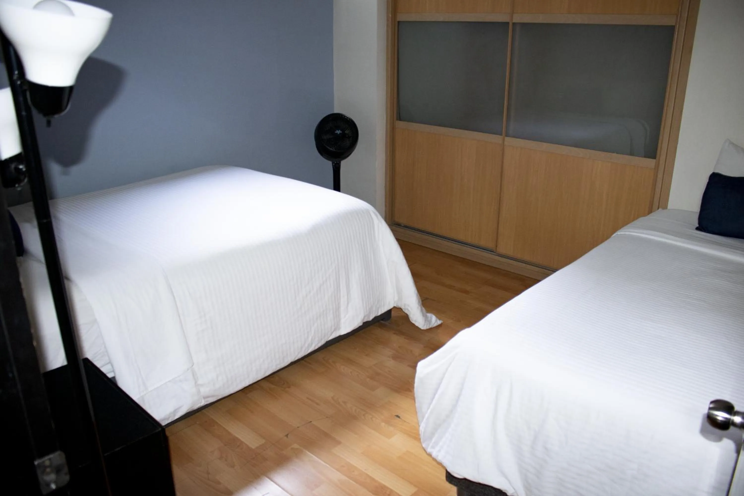 Bed in Puerta Alameda Suites México