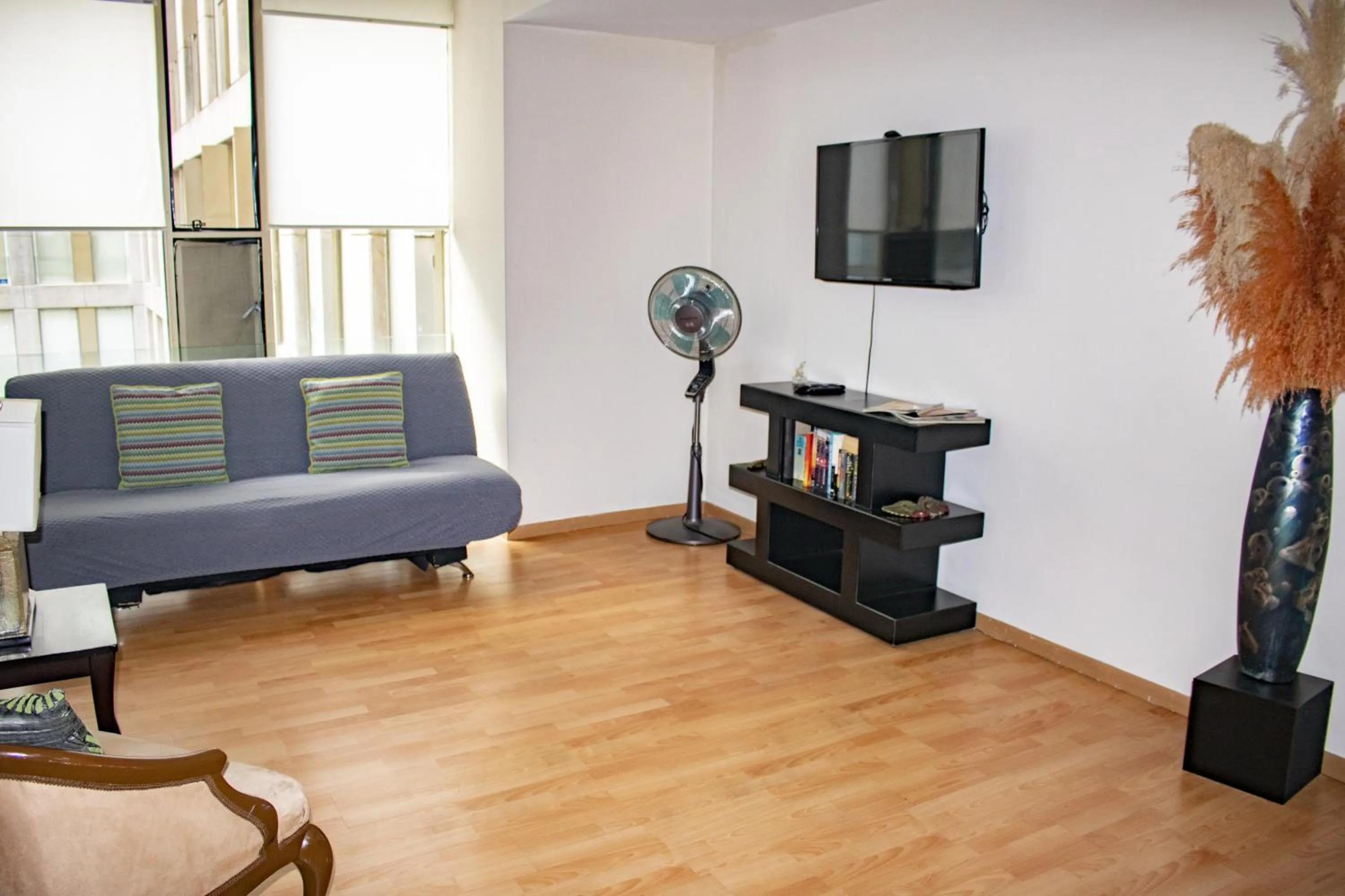 TV and multimedia in Puerta Alameda Suites México