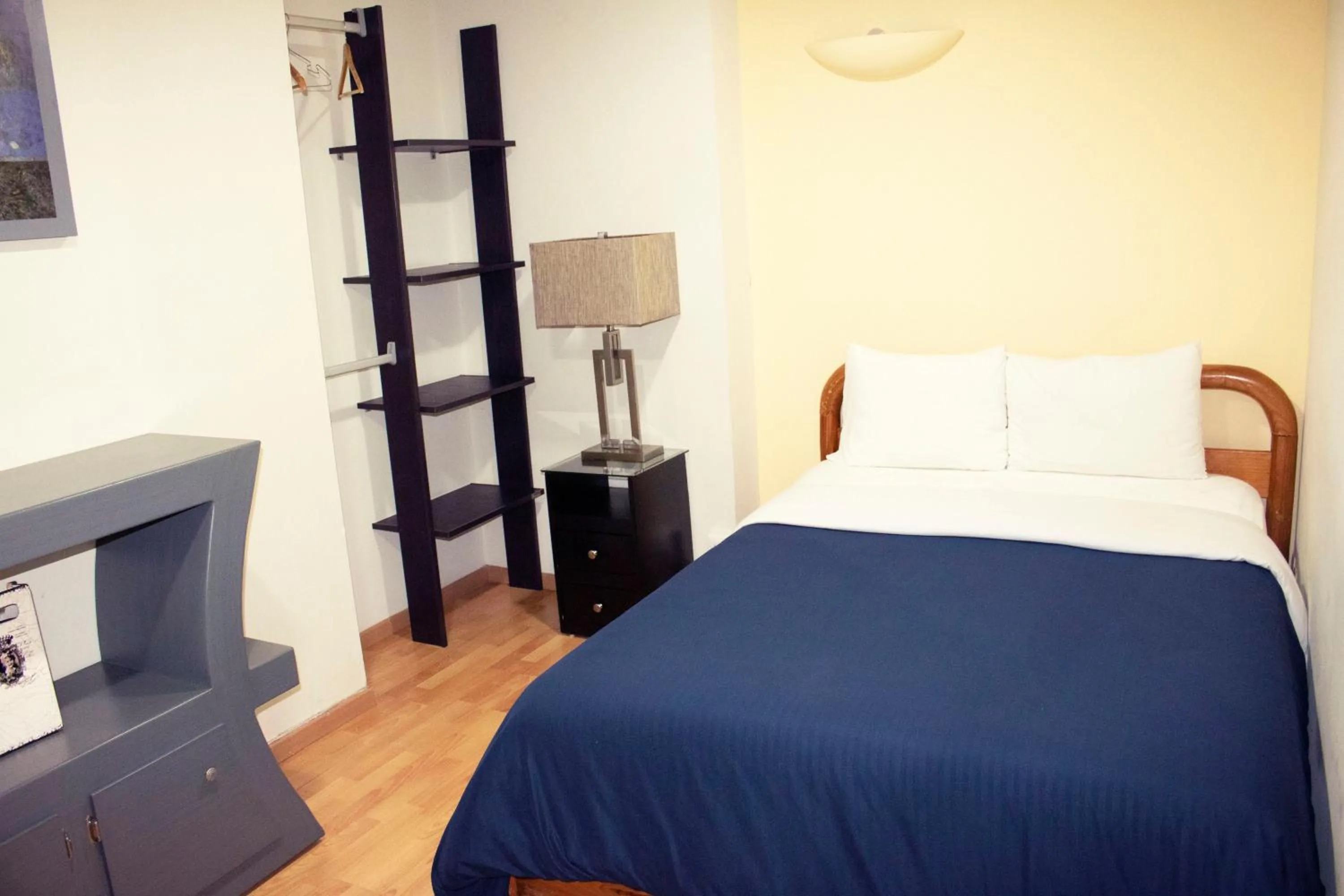 Bed in Puerta Alameda Suites México