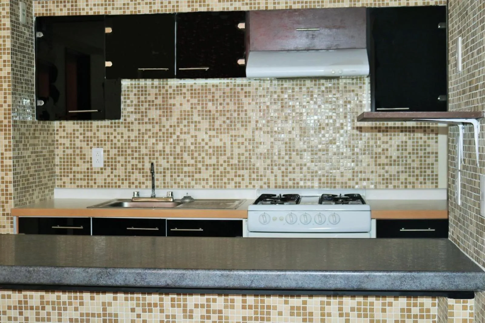 Kitchen or kitchenette in Puerta Alameda Suites México