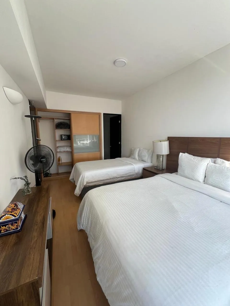 Bedroom, Bed in Puerta Alameda Suites México