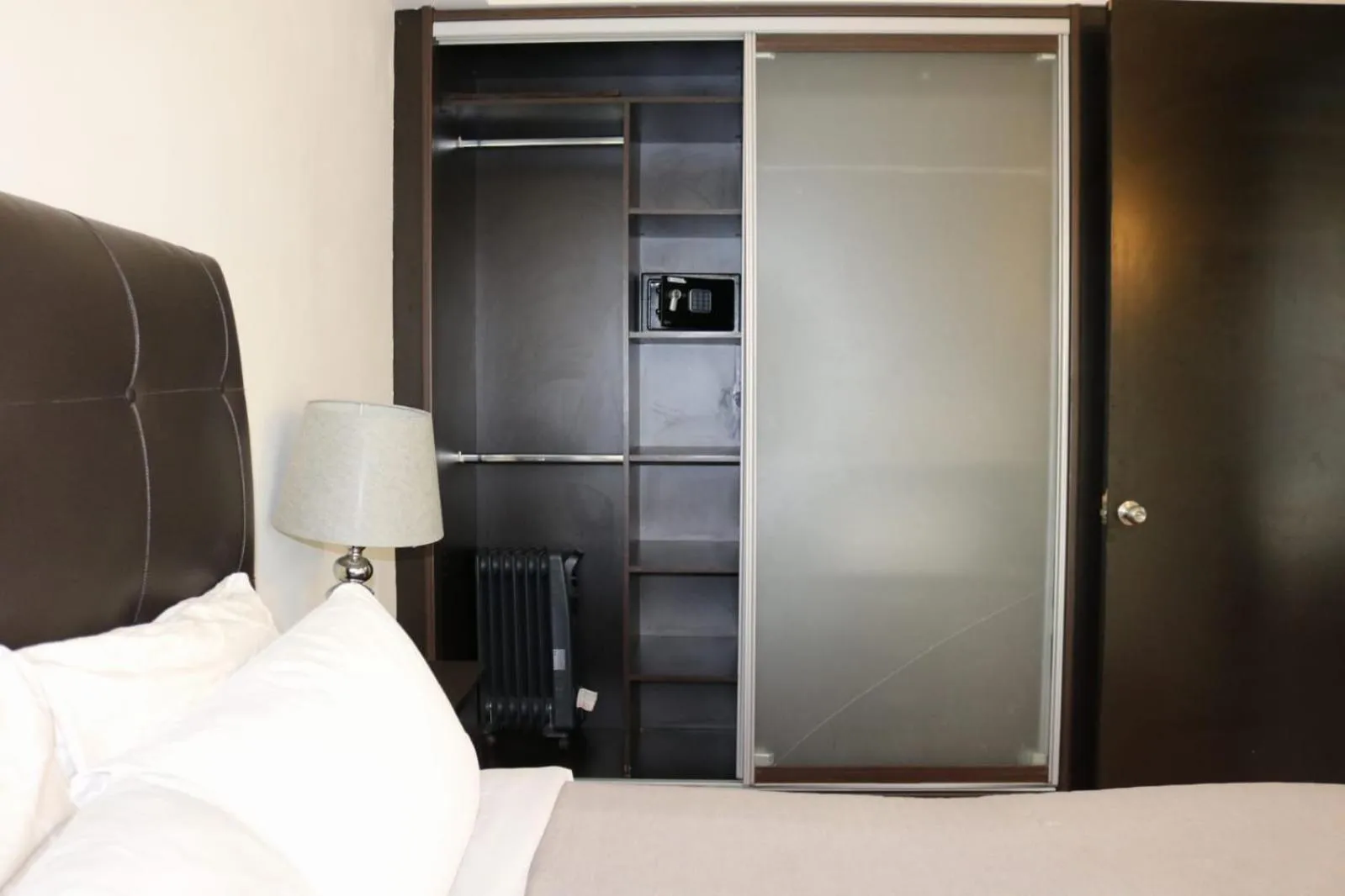 Bedroom in Puerta Alameda Suites México