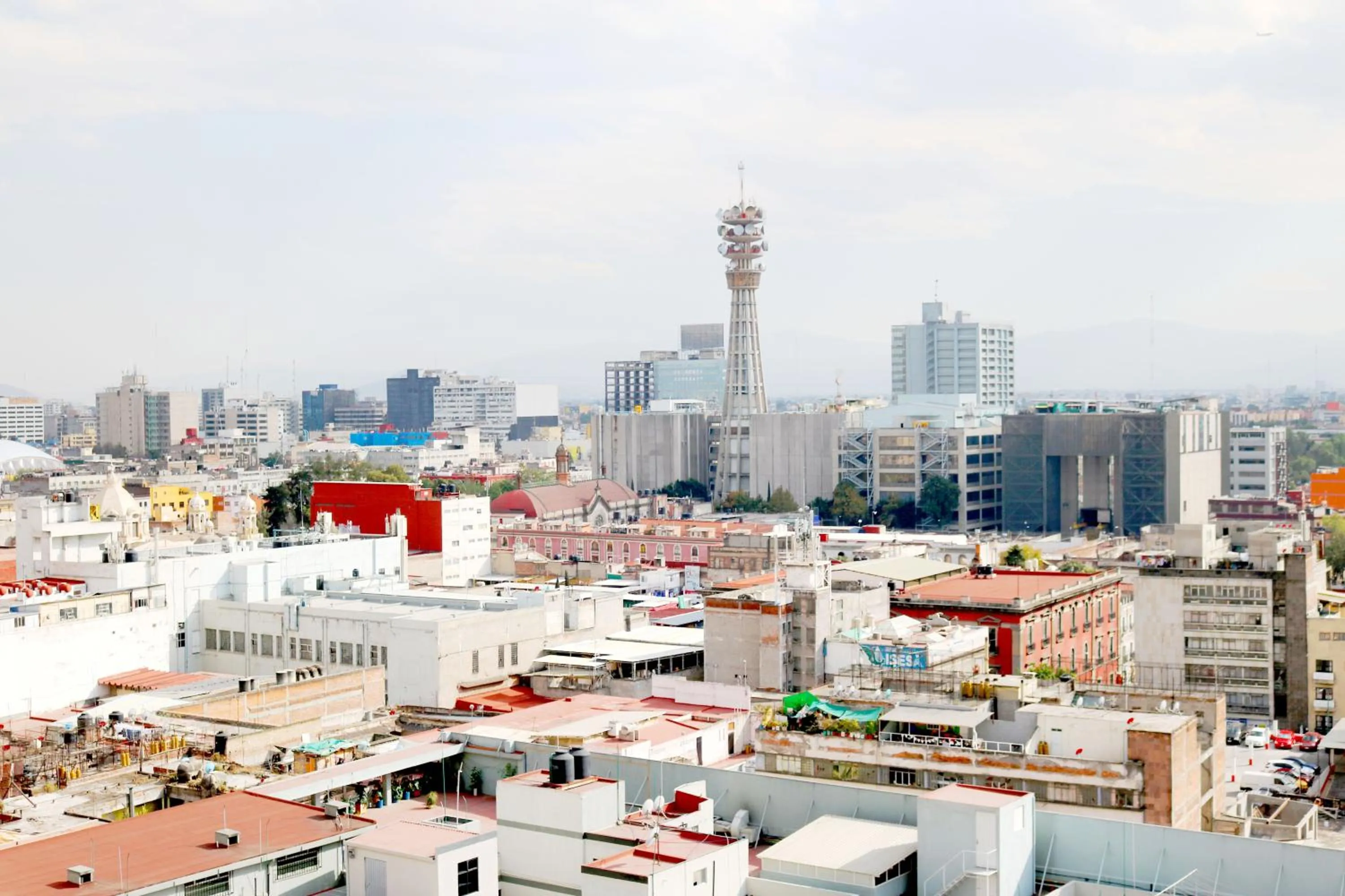 Day in Puerta Alameda Suites México