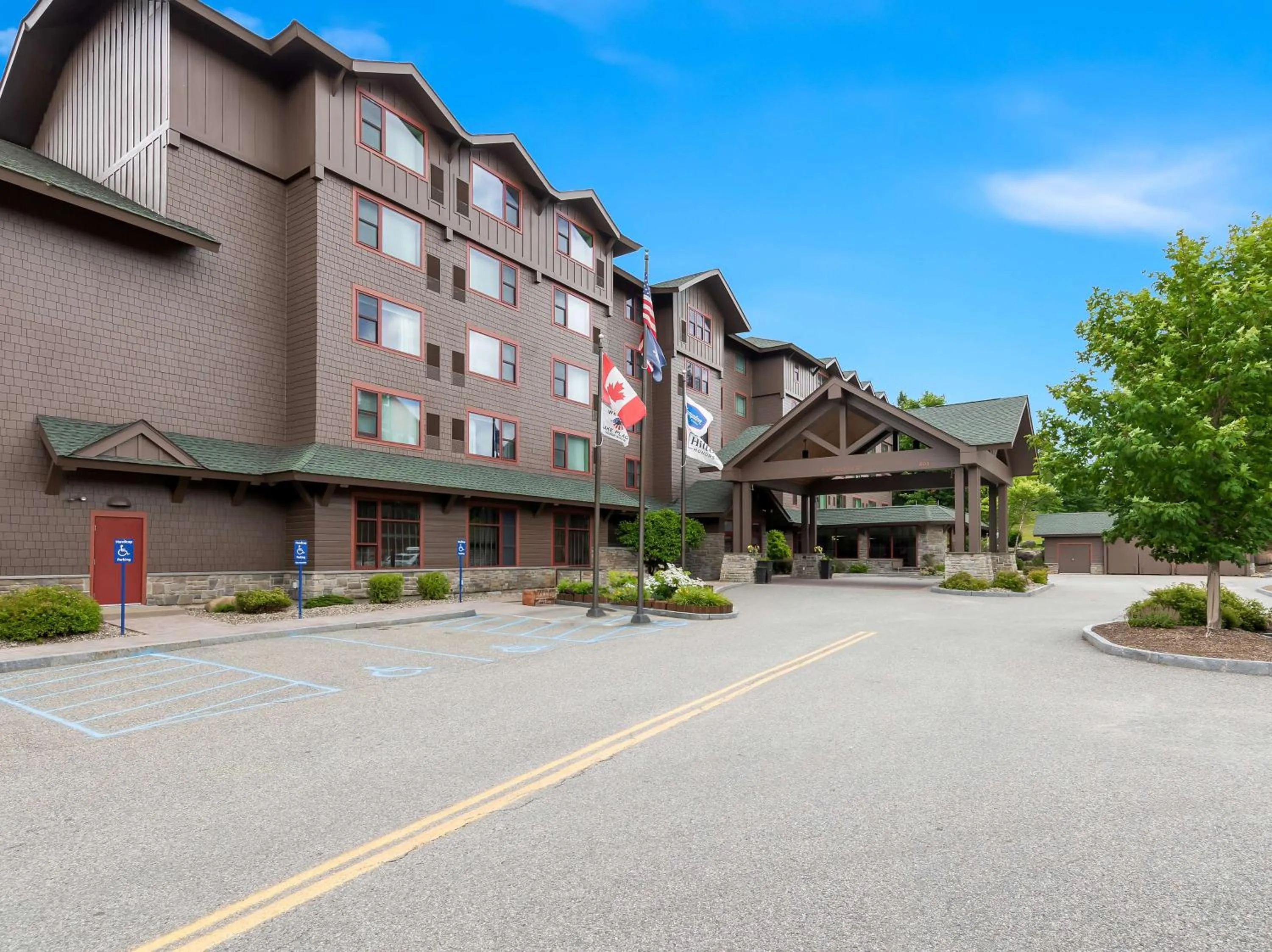 Property building in Hampton Inn & Suites Lake Placid
