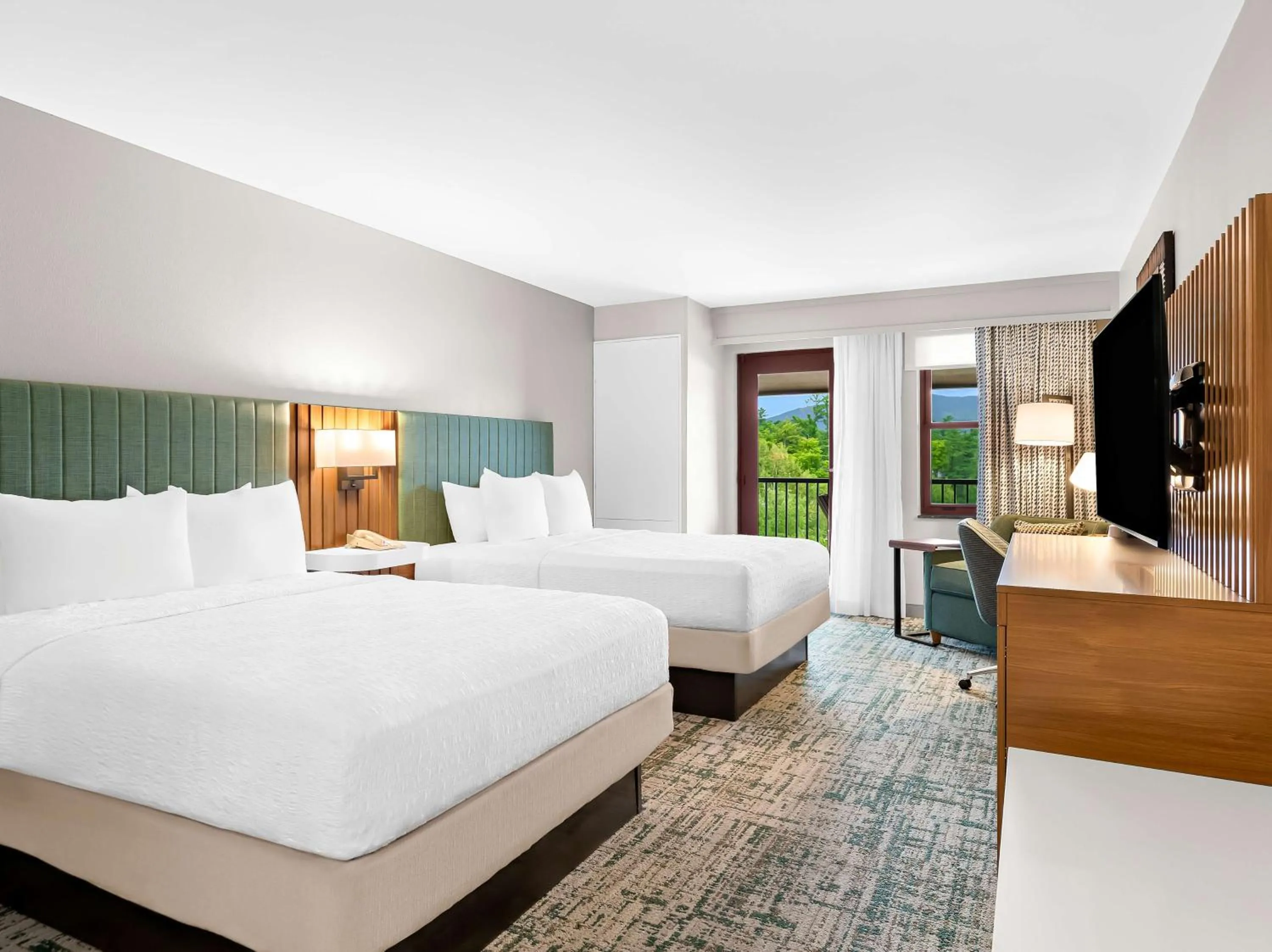 Bed in Hampton Inn & Suites Lake Placid