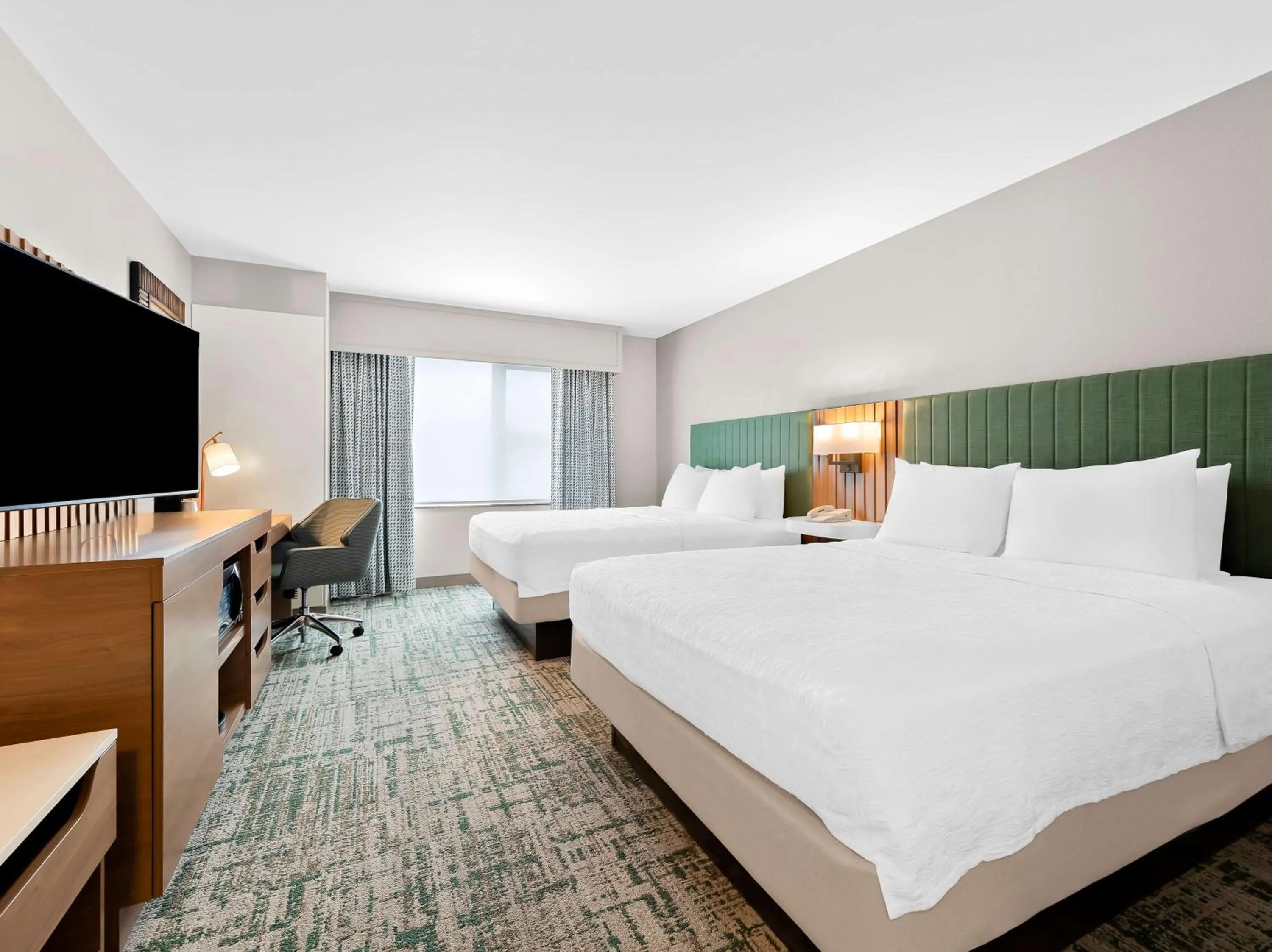 Bed in Hampton Inn & Suites Lake Placid