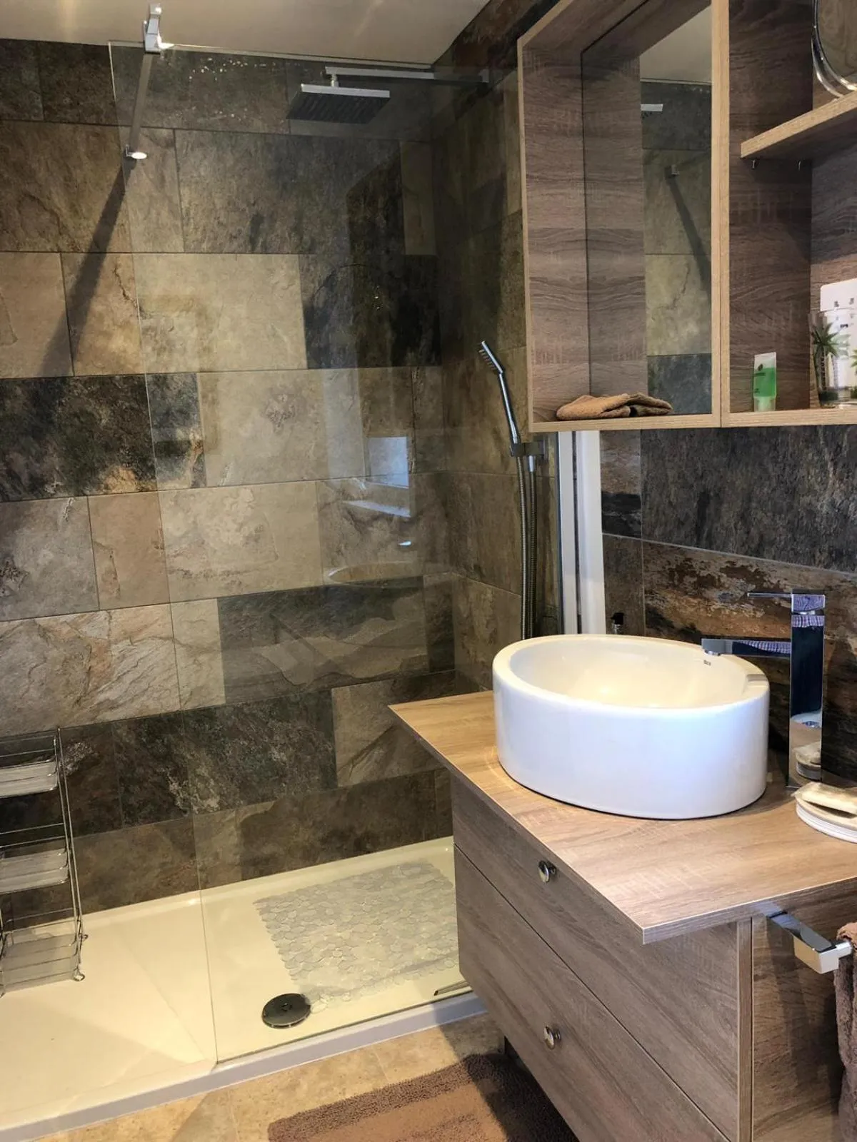 Bathroom in Jonan House