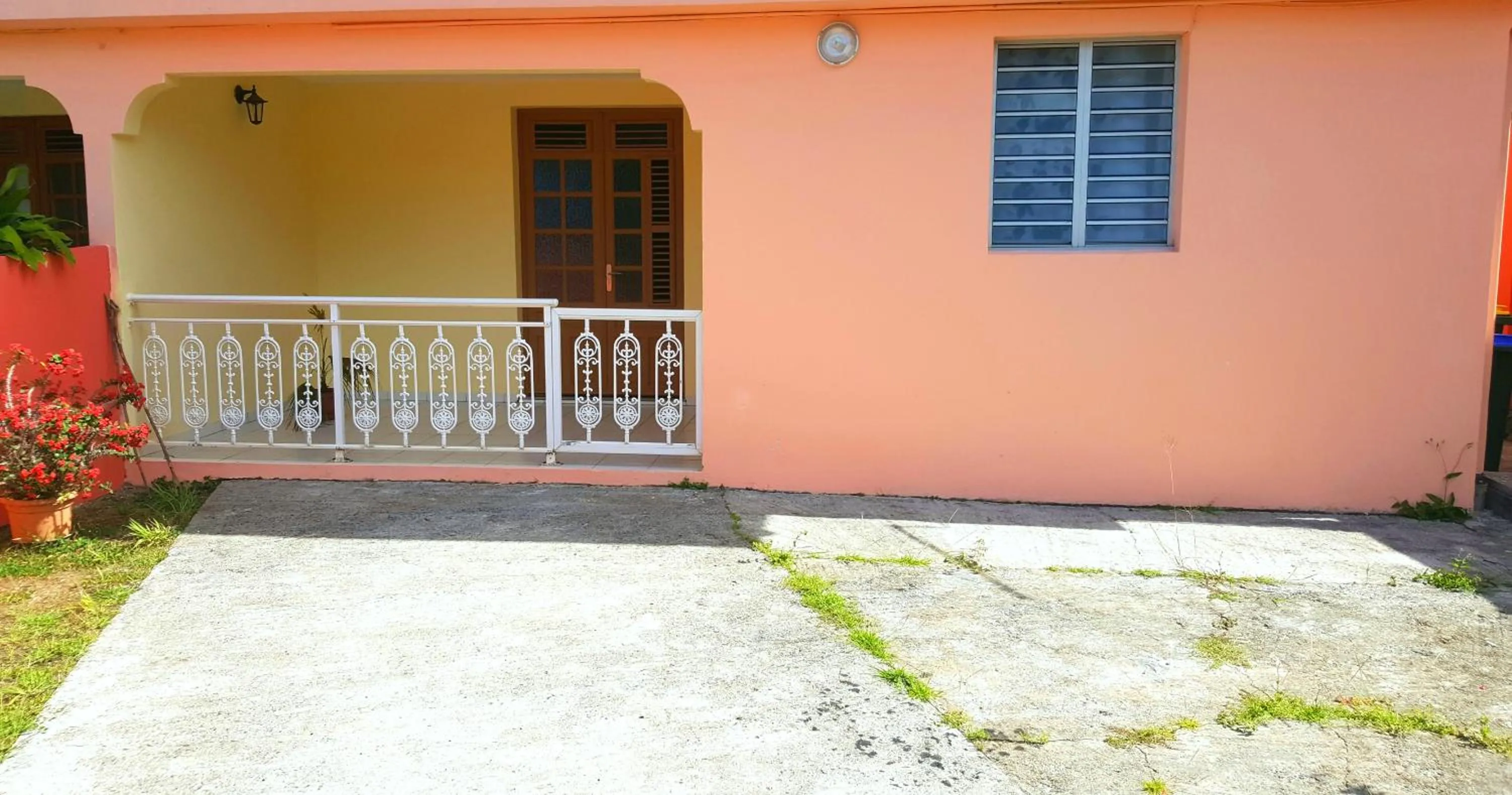 Facade/entrance in Le Brin d'Amour Apartment