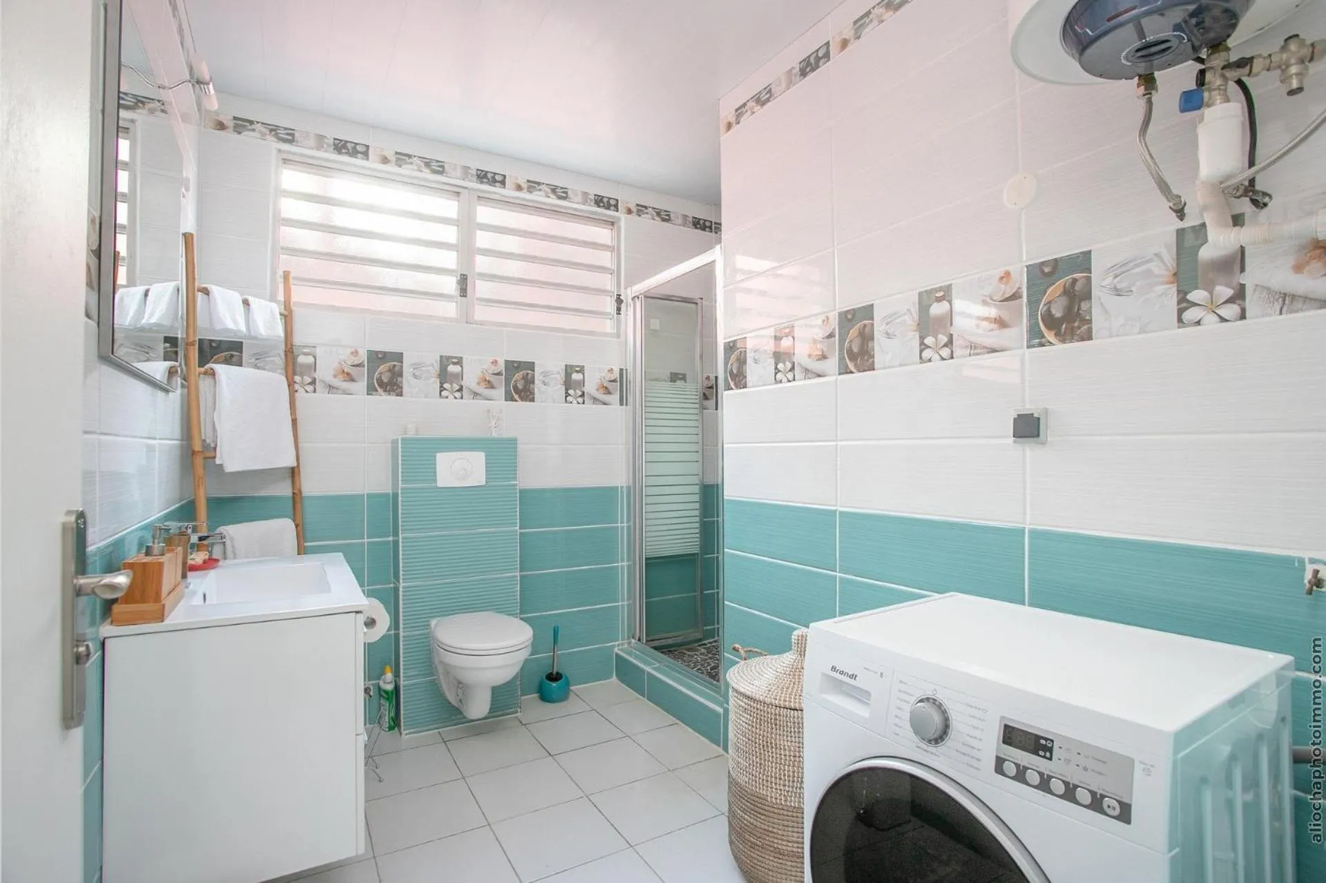 Bathroom in Le Brin d'Amour Apartment