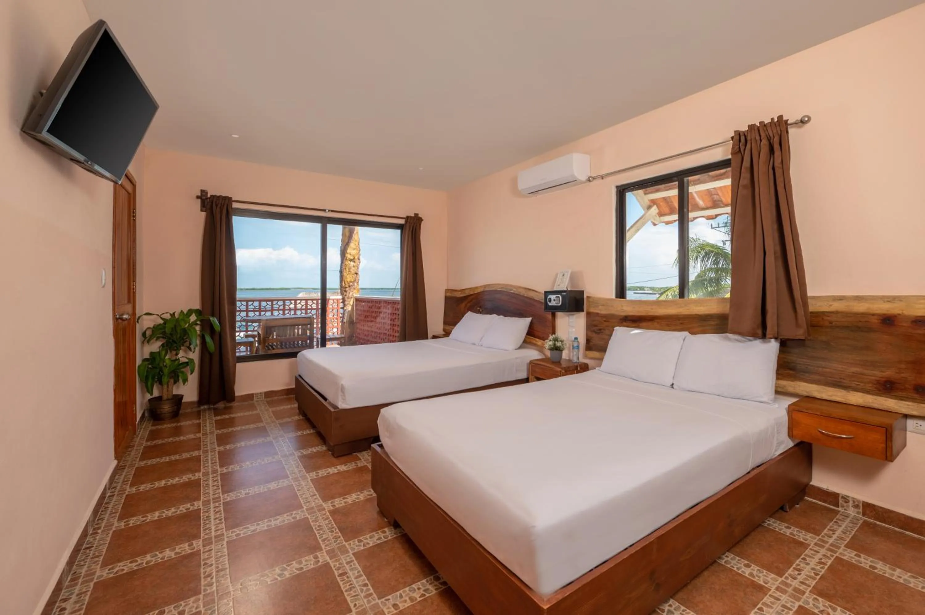 Bedroom, Bed in Hotel El Perico Marinero