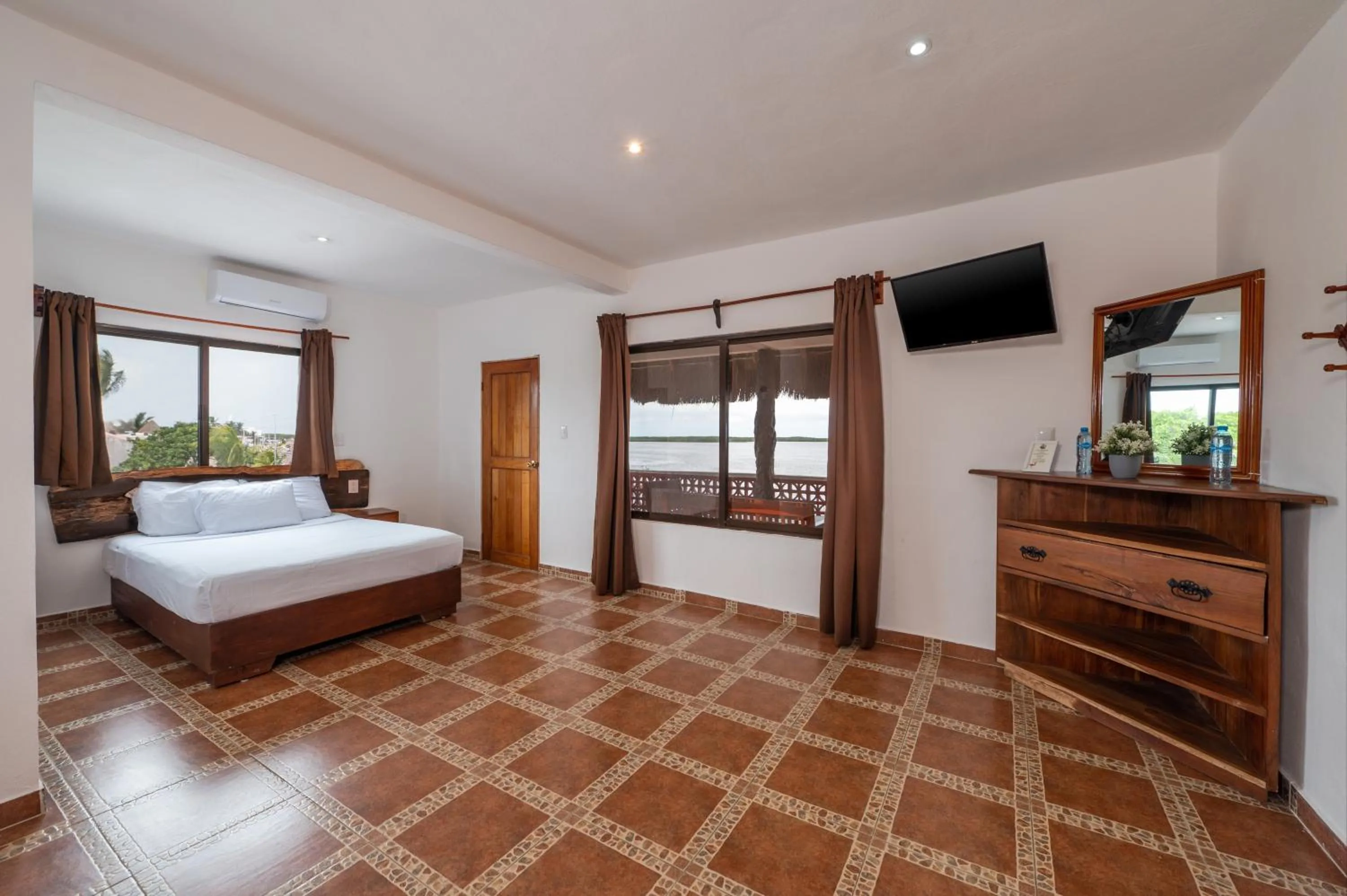 Bed in Hotel El Perico Marinero