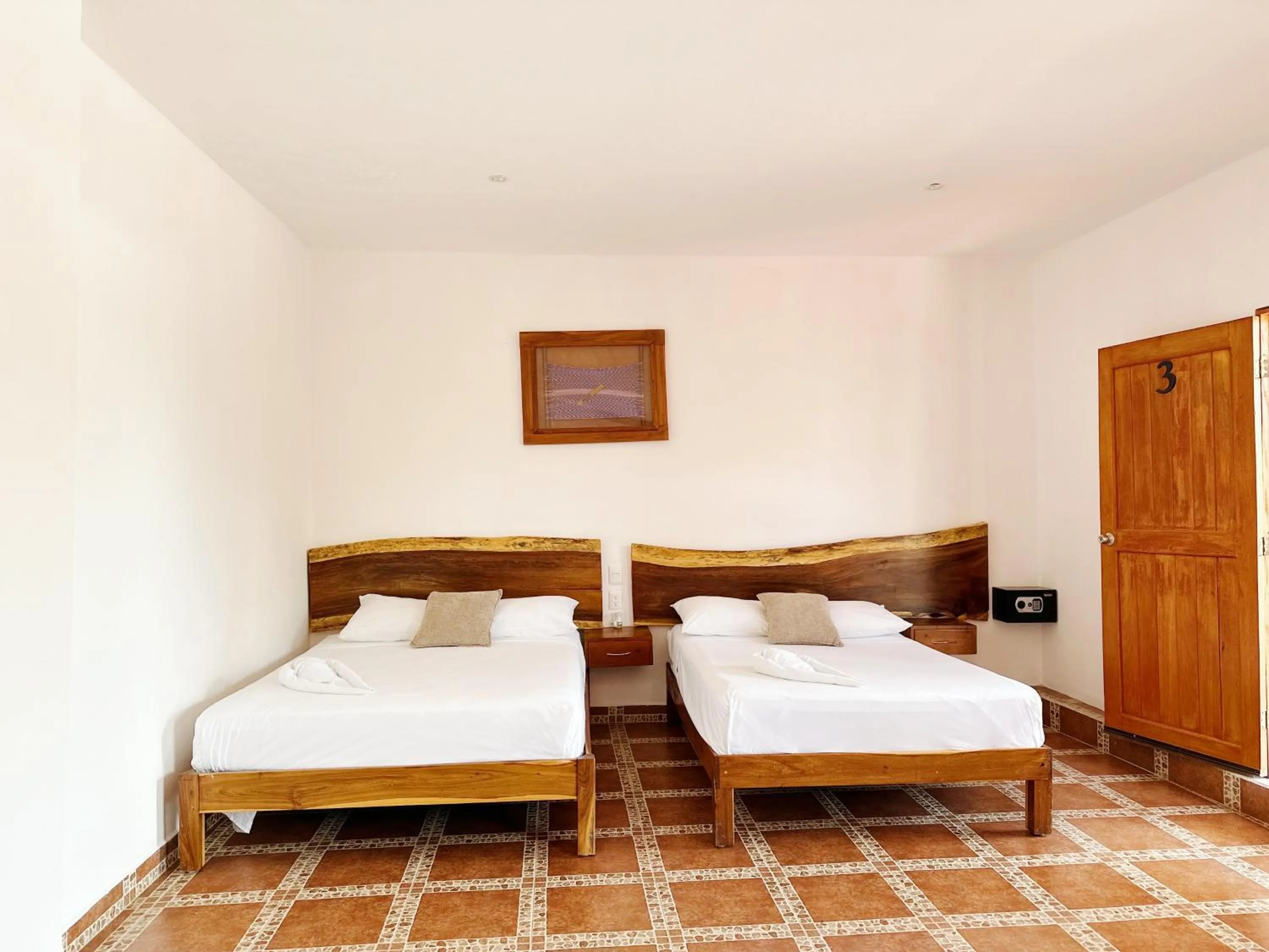 Bed in Hotel El Perico Marinero