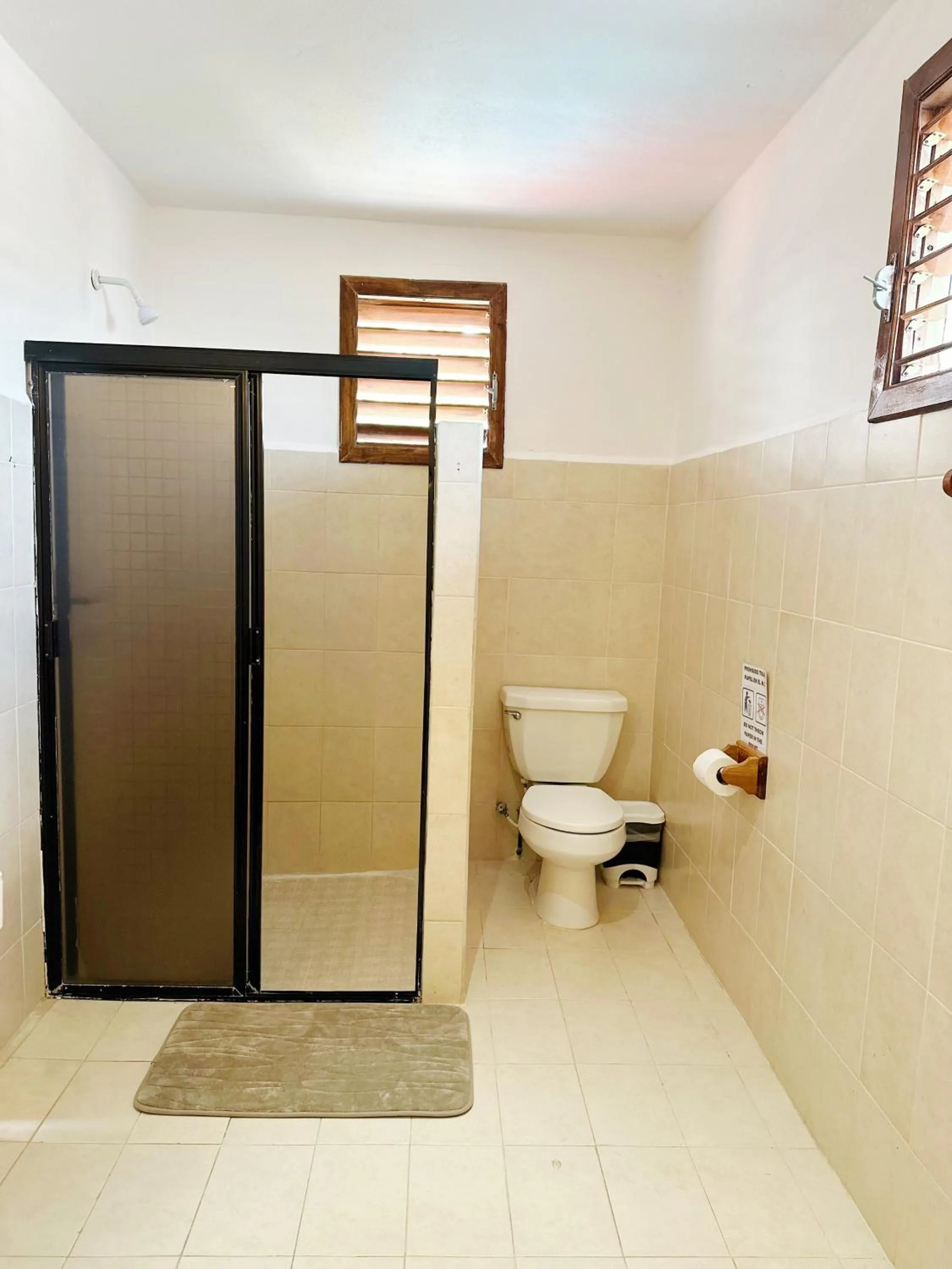 Bathroom in Hotel El Perico Marinero