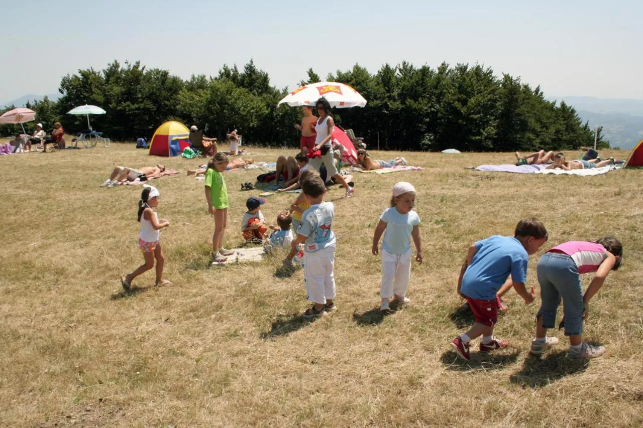 People in Hotel Ristorante Montenerone Il Poeta