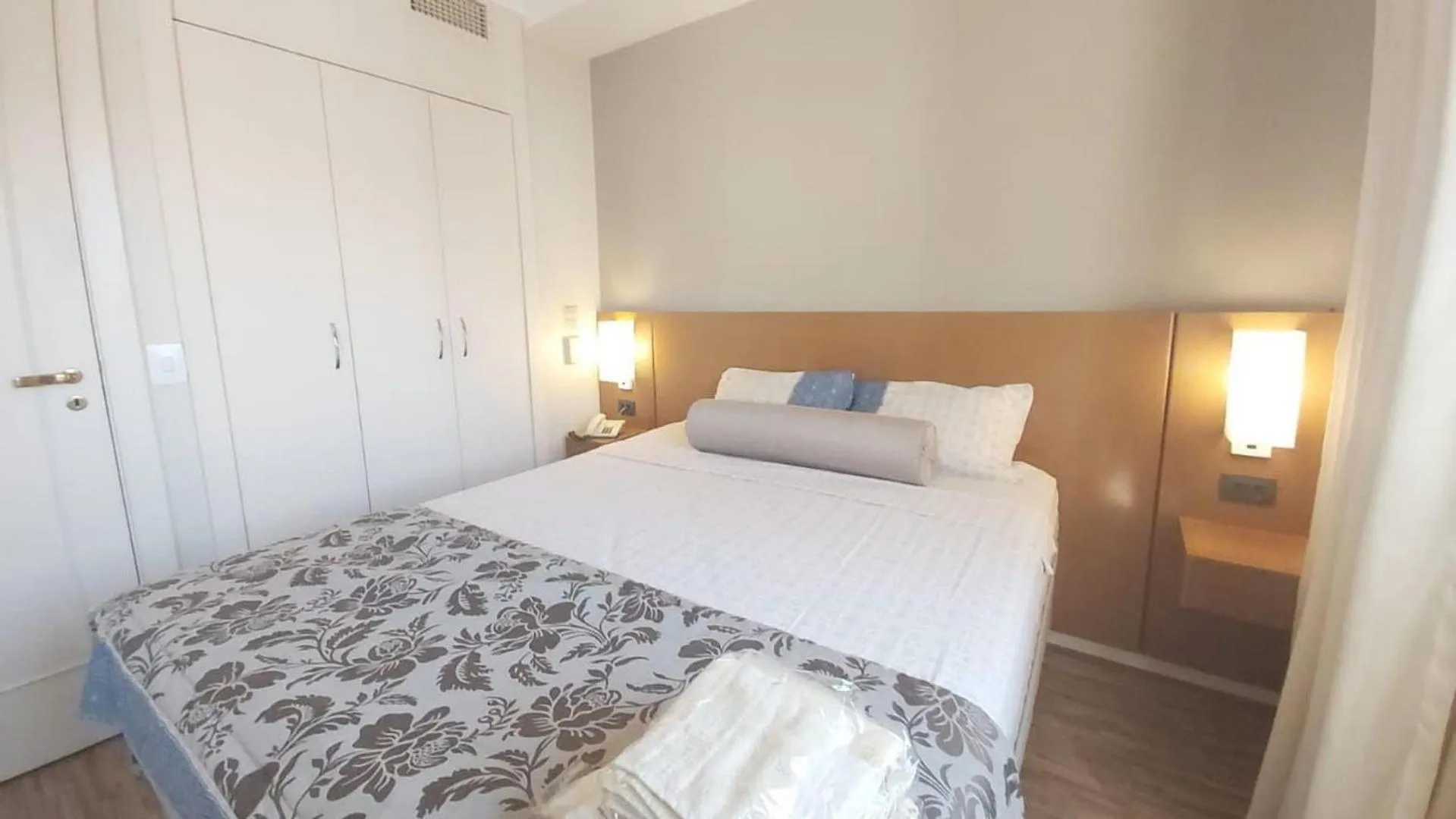 Bedroom, Bed in Charmoso Flat na Vila Oimpia