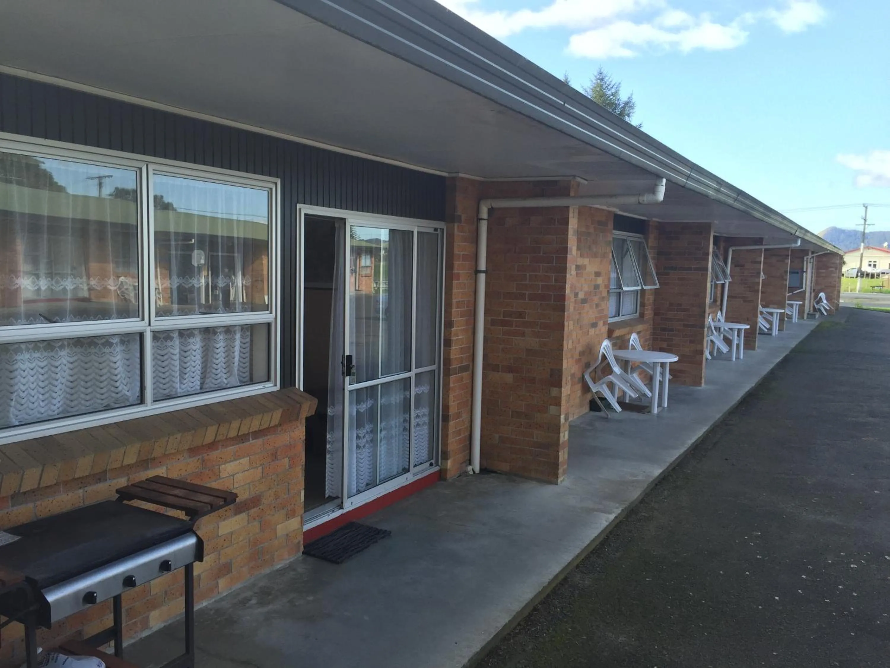 Property building in North End Motel