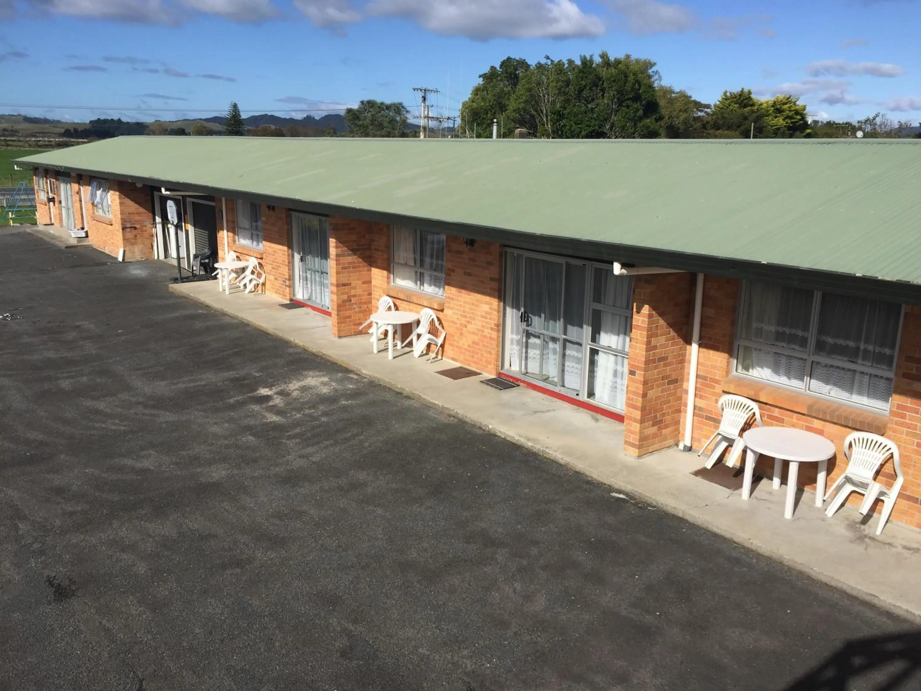 Property building in North End Motel