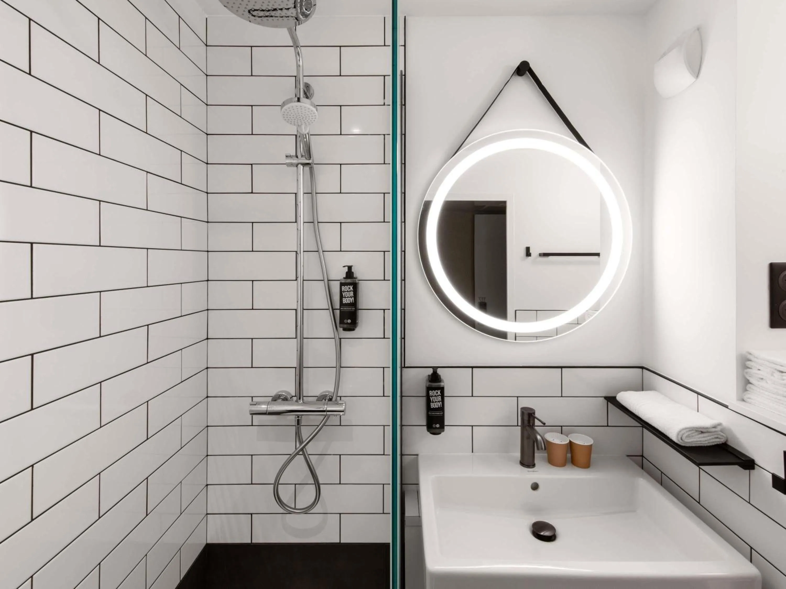 Bedroom in ibis La Baule Pornichet Plage