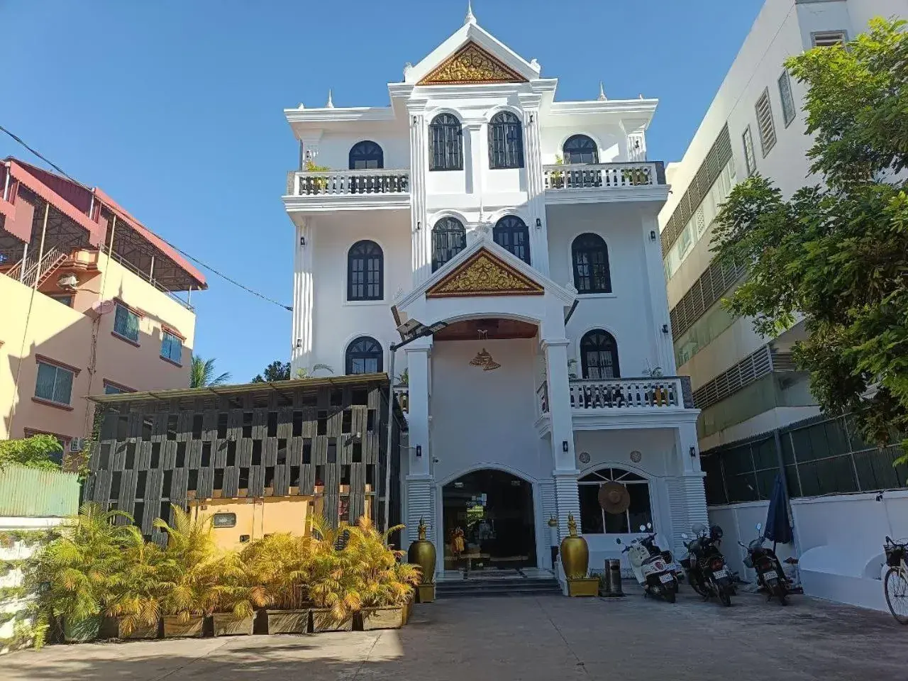 Property building in Parent Heritage Angkor Villa Property building in Parent Heritage Angkor Villa
